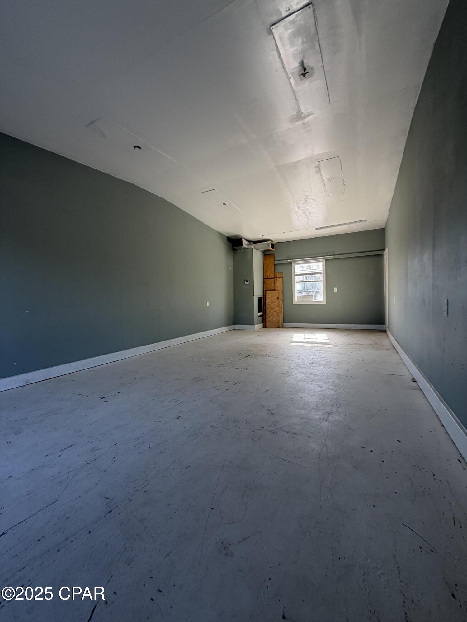 [No Recorded Subdiv] - Commercial Sale