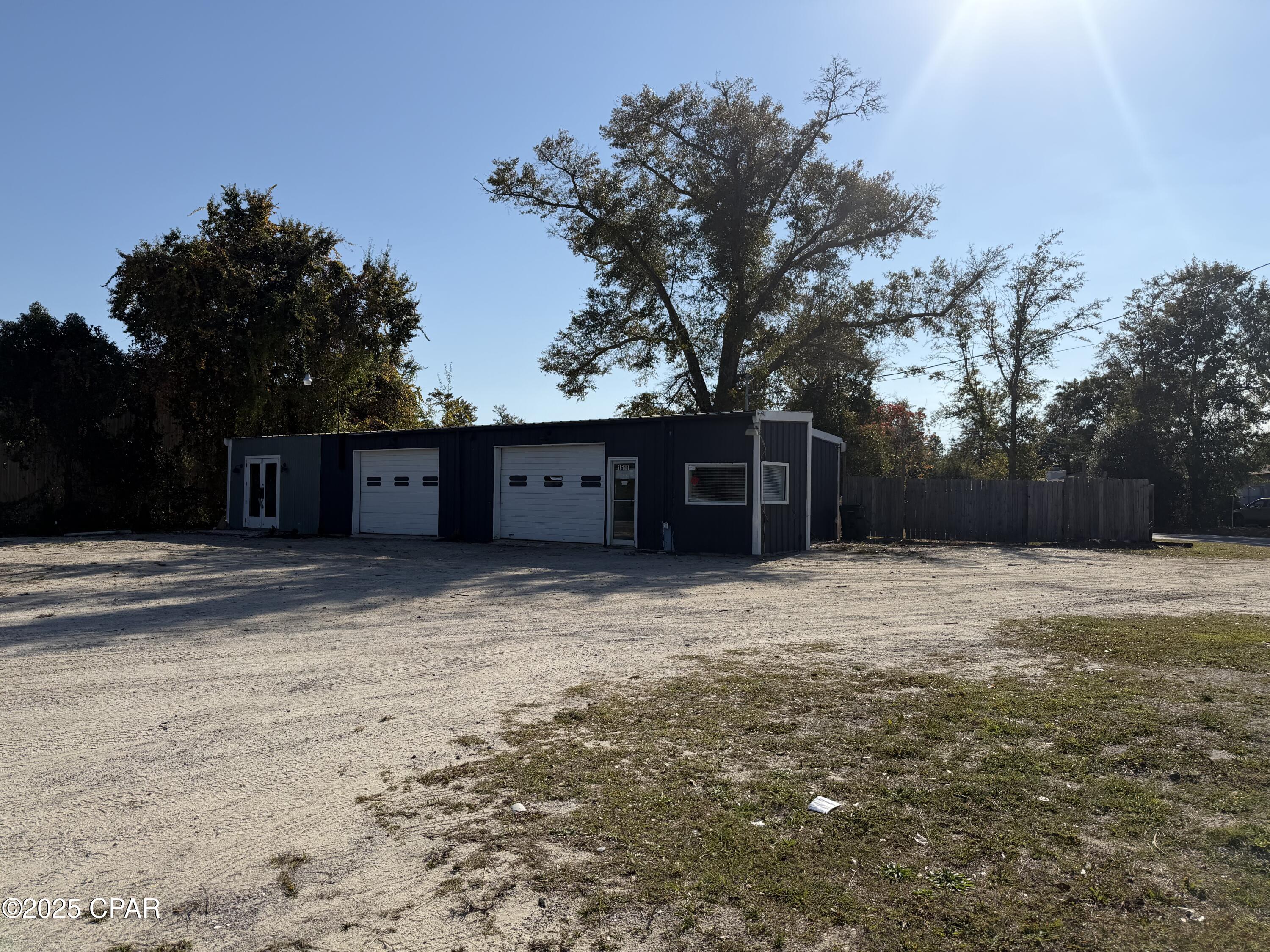 [No Recorded Subdiv] - Commercial Sale