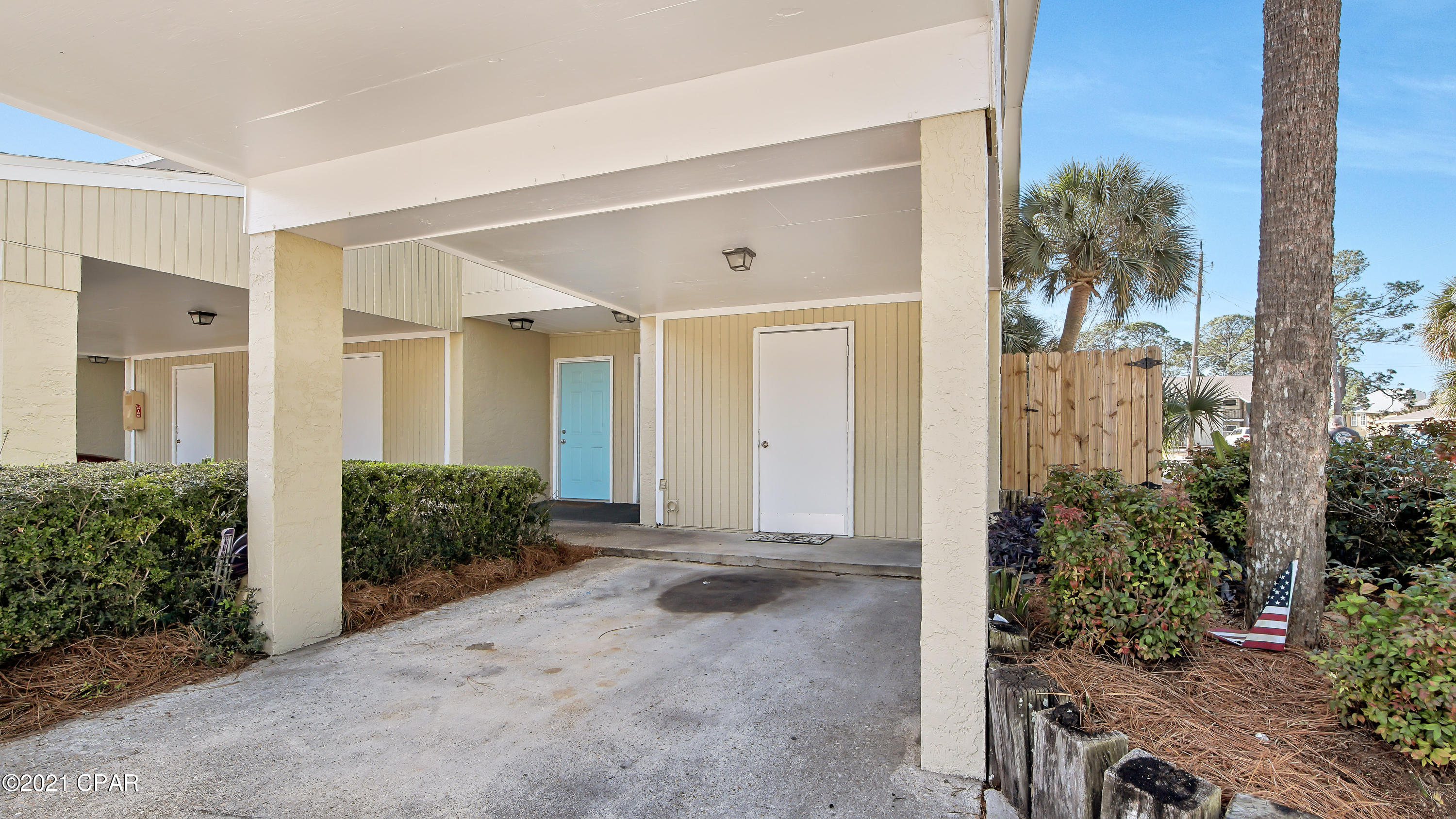 Grand Lagoon Cove Condominium - Residential