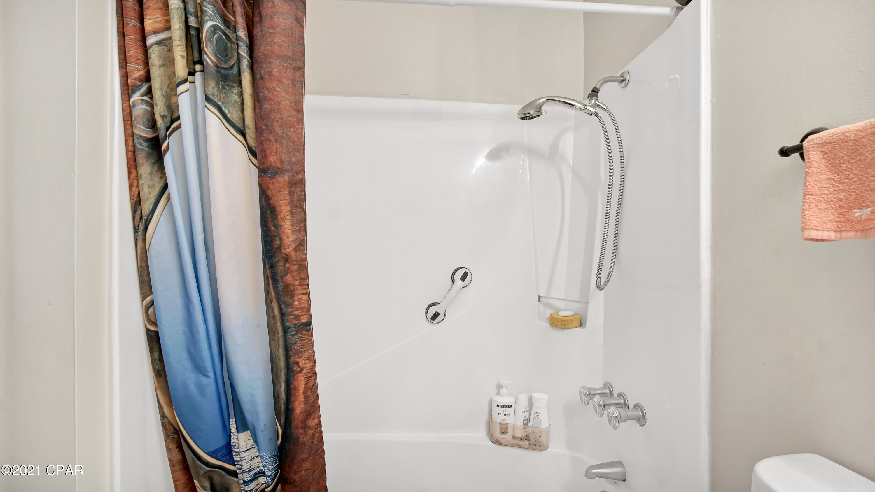 Grand Lagoon Cove Condominium - Residential