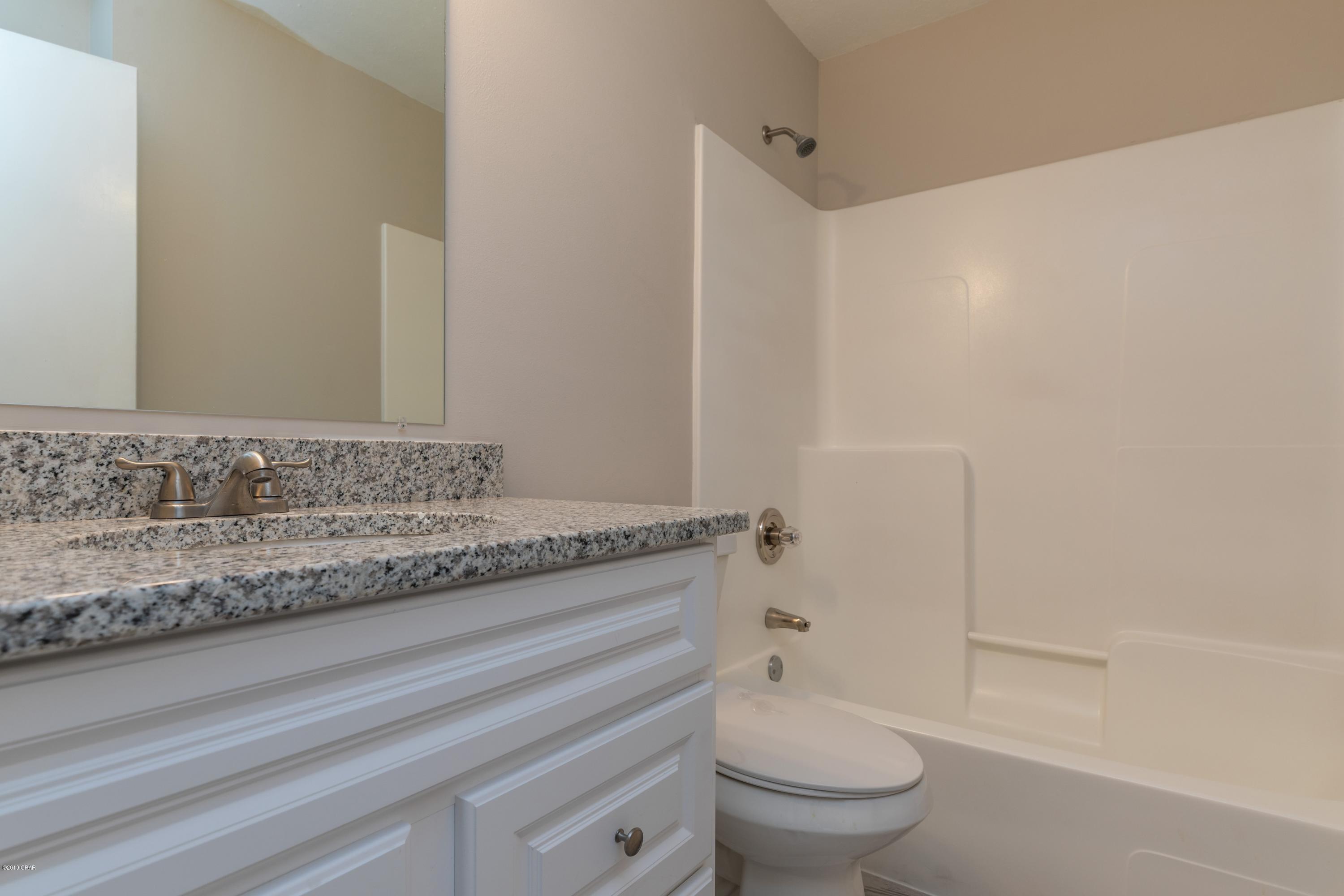 Lynn Pointe South - Residential