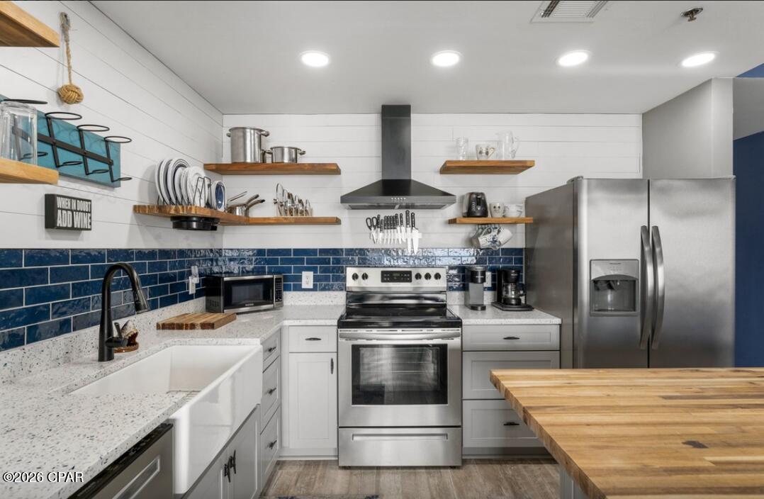 Laketown Wharf - Residential