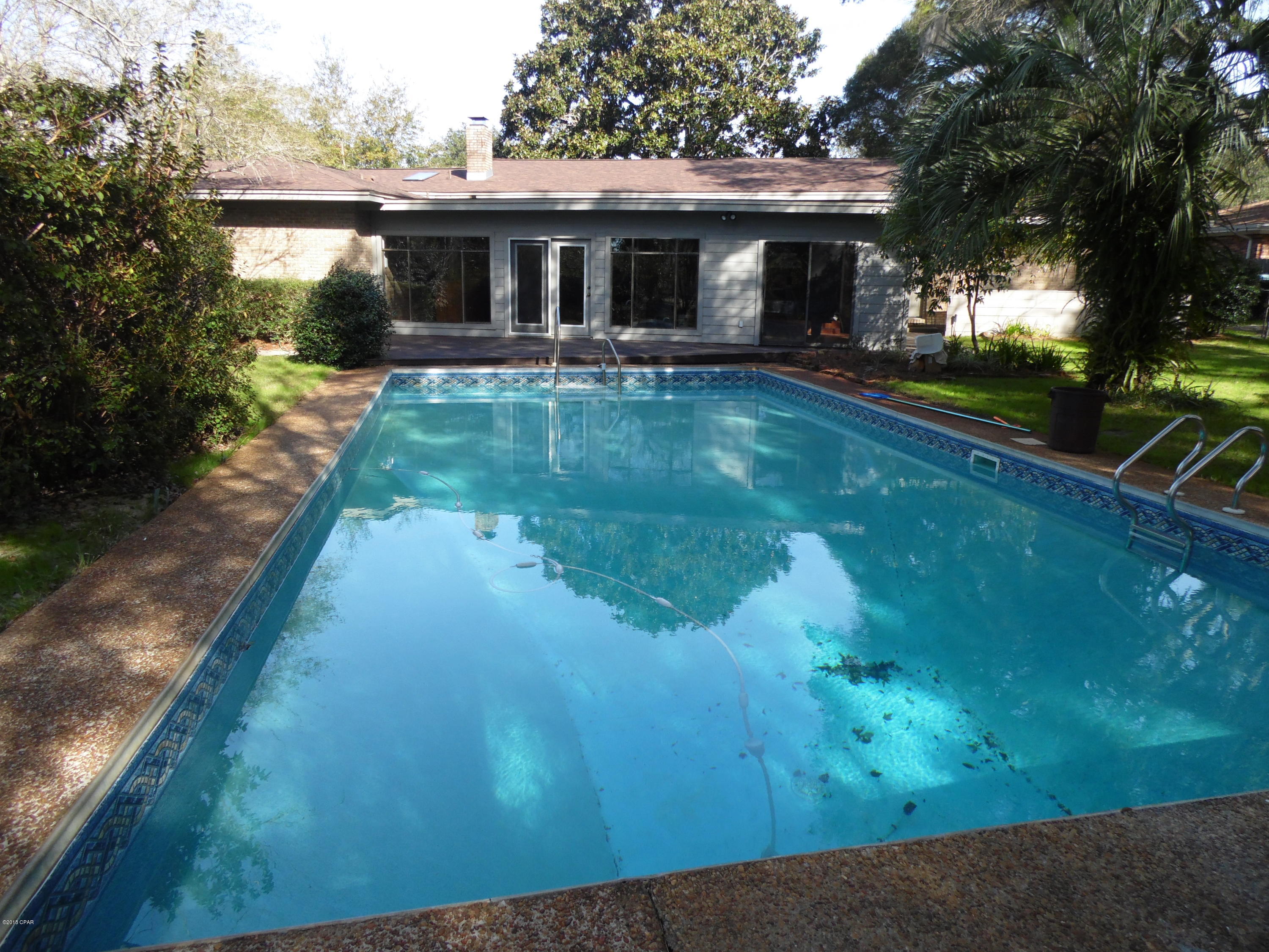 Pretty Bayou Island - Residential