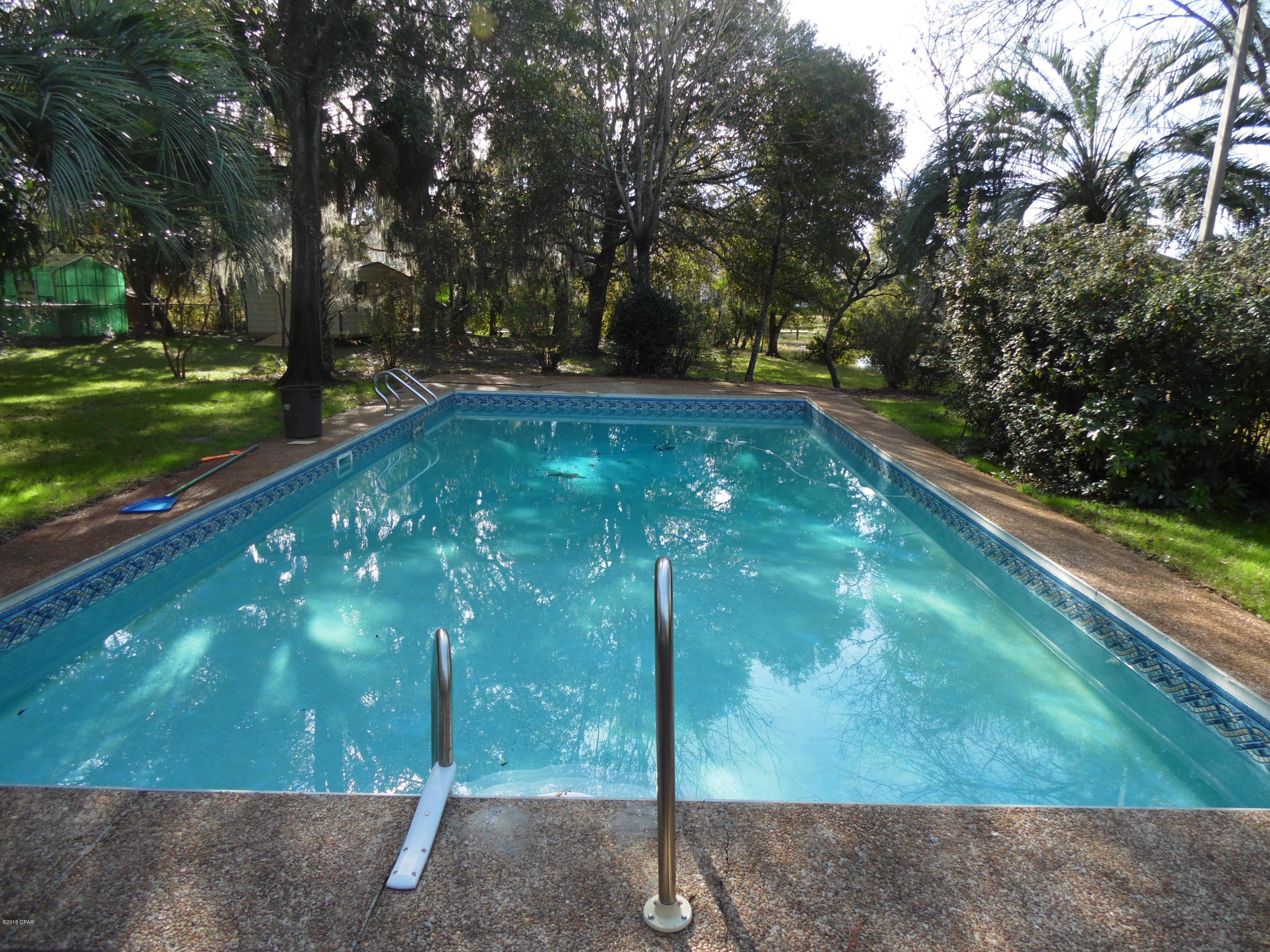 Pretty Bayou Island - Residential