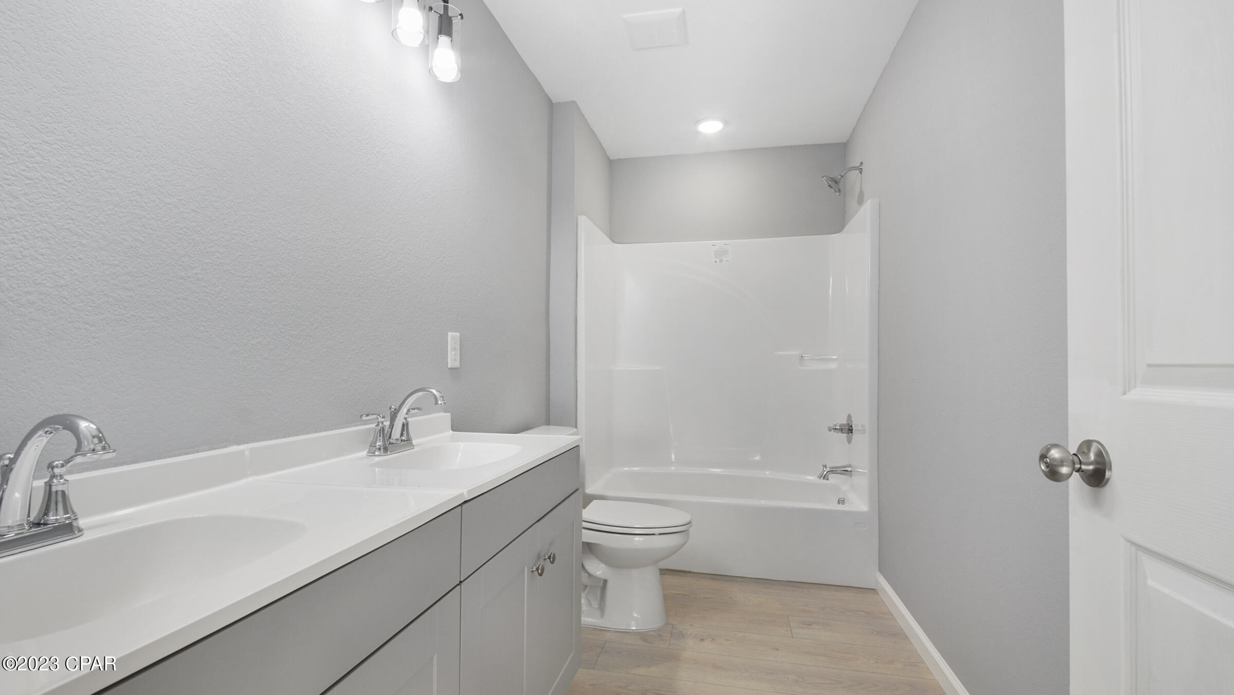 Pine Orchards Hgts 1st Add - Residential