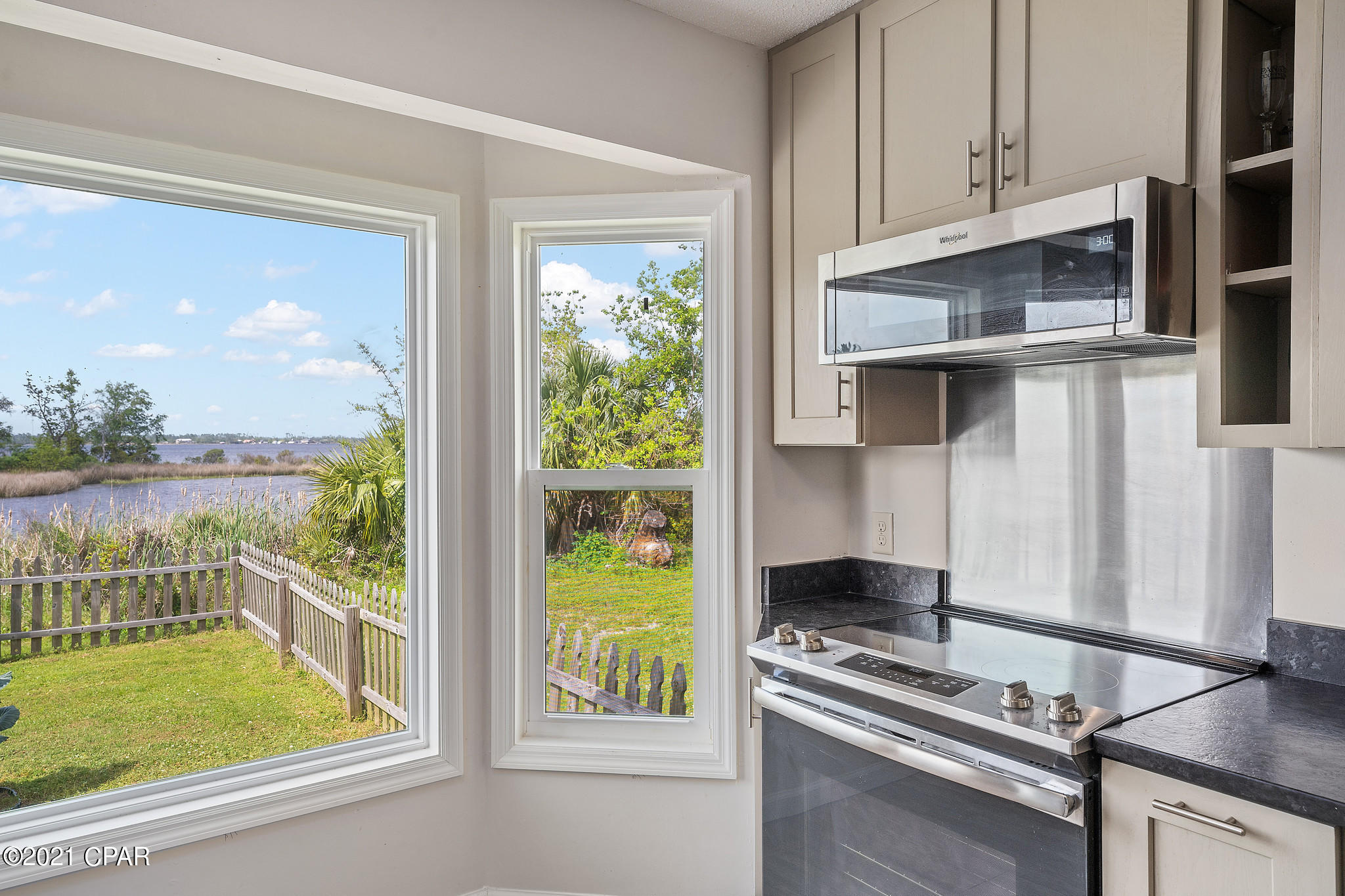 Country Club Harbour Estates - Residential