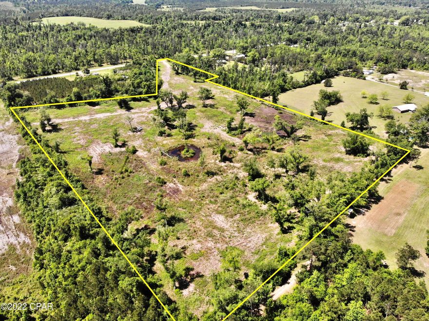 Marianna Florida Land for Sale - Jackson County Florida.



Perfect homesite - This tract would make a beautiful pasture.



17.4ac of rolling land w/ large trees scattered.  Small pond in the center of the property which could easily be made into a large pond.  



Hwy 90 frontage - Approx 85ft of road frontage.



Located between Marianna FL and Cottondale FL.