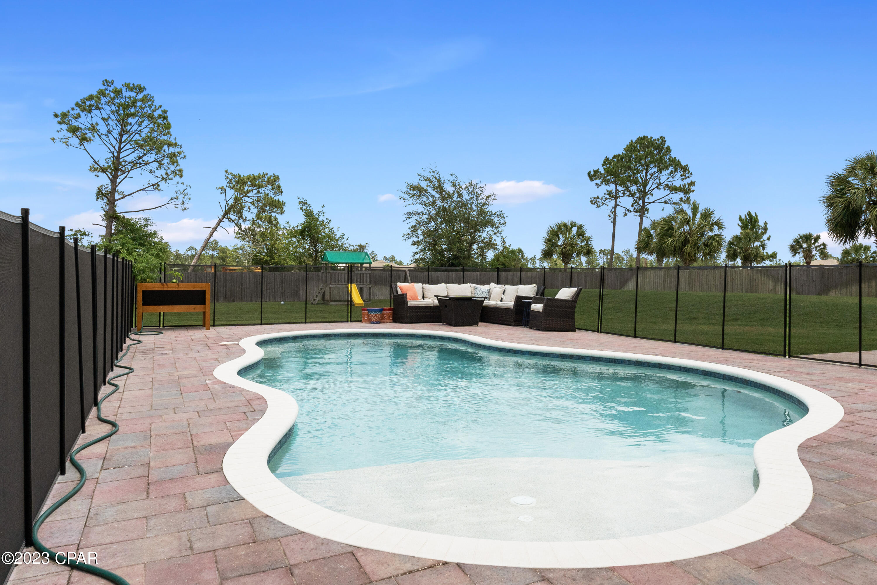 Kirkland Manor - Residential