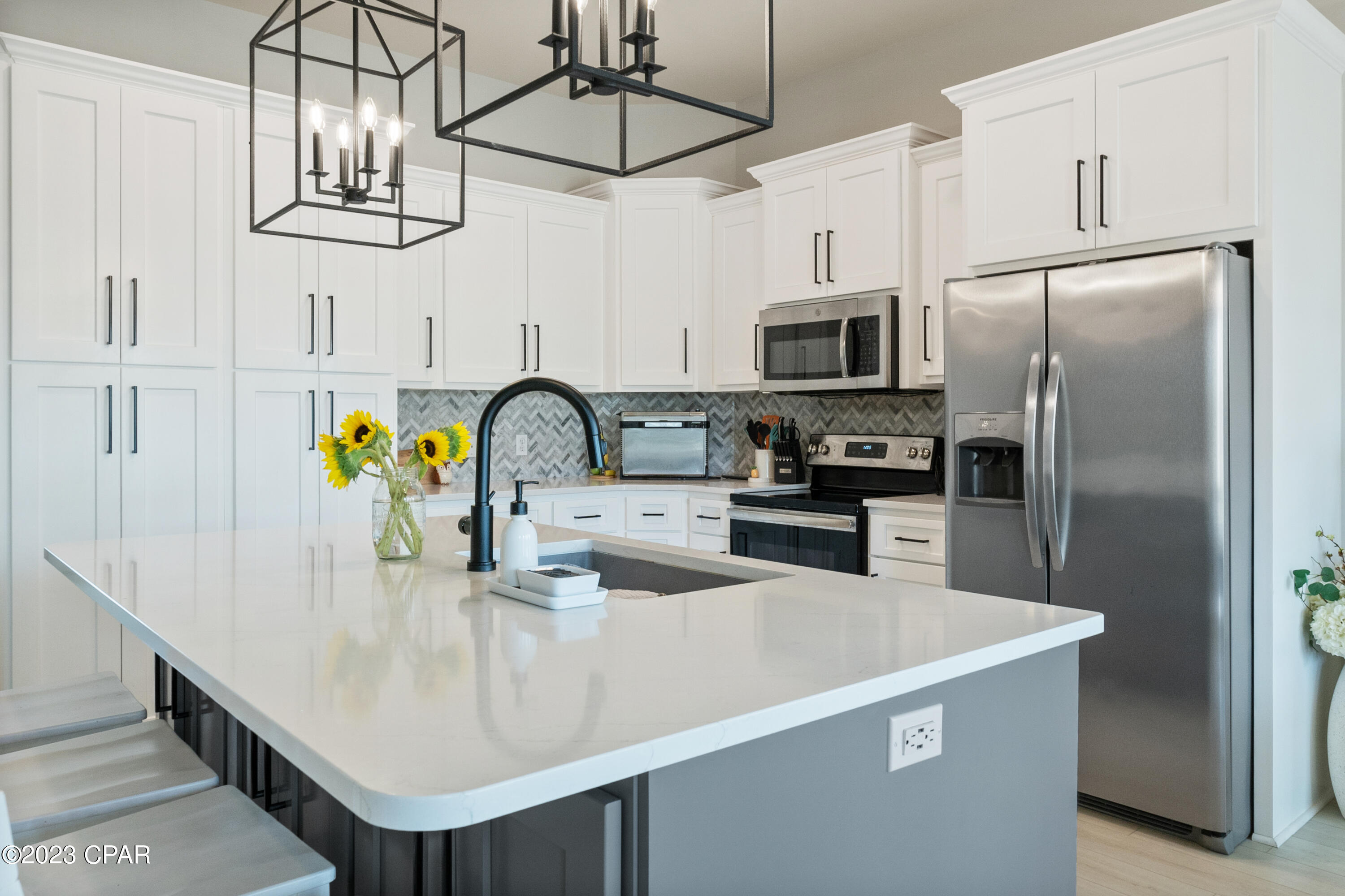 Kirkland Manor - Residential