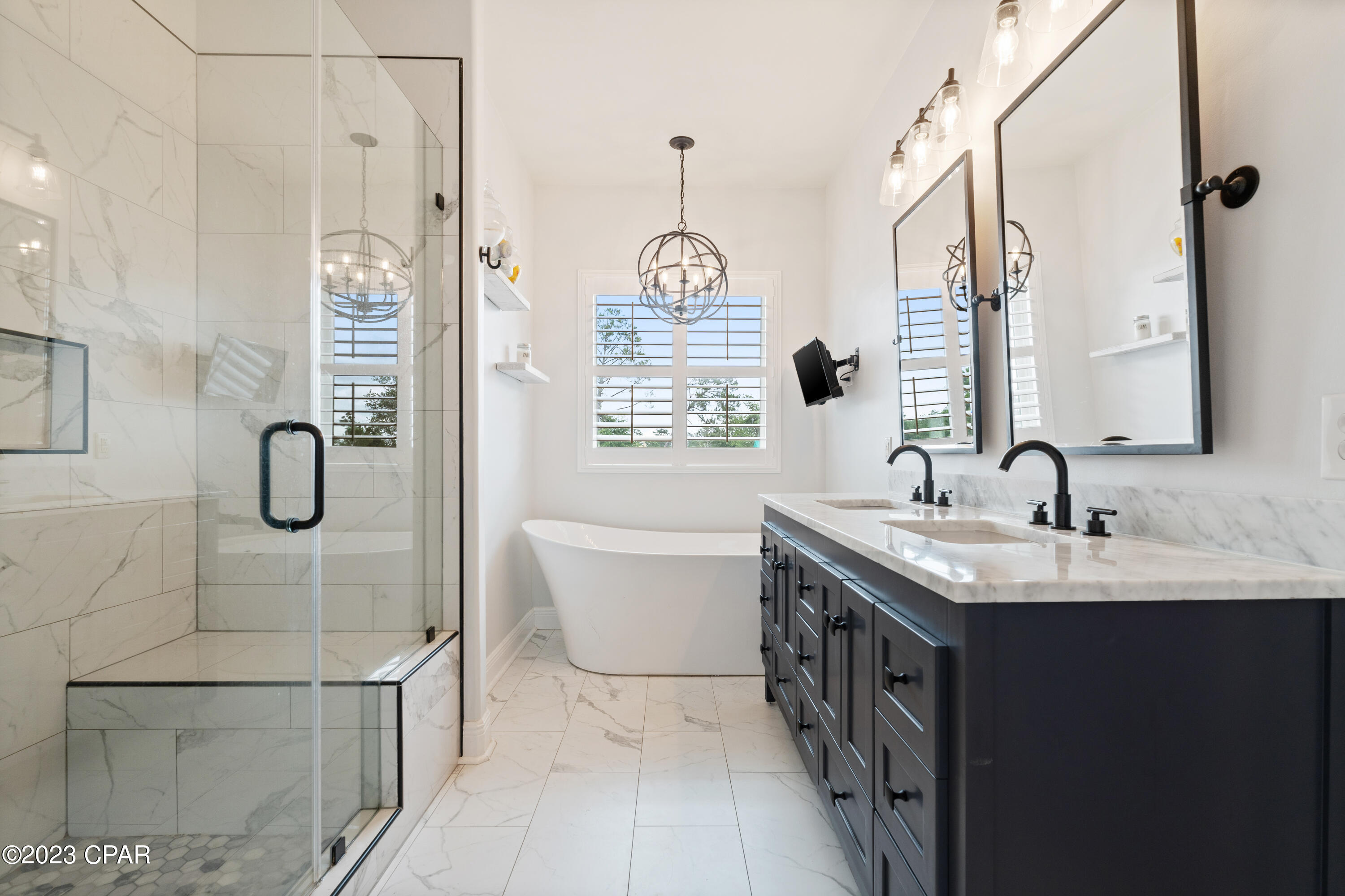 Kirkland Manor - Residential