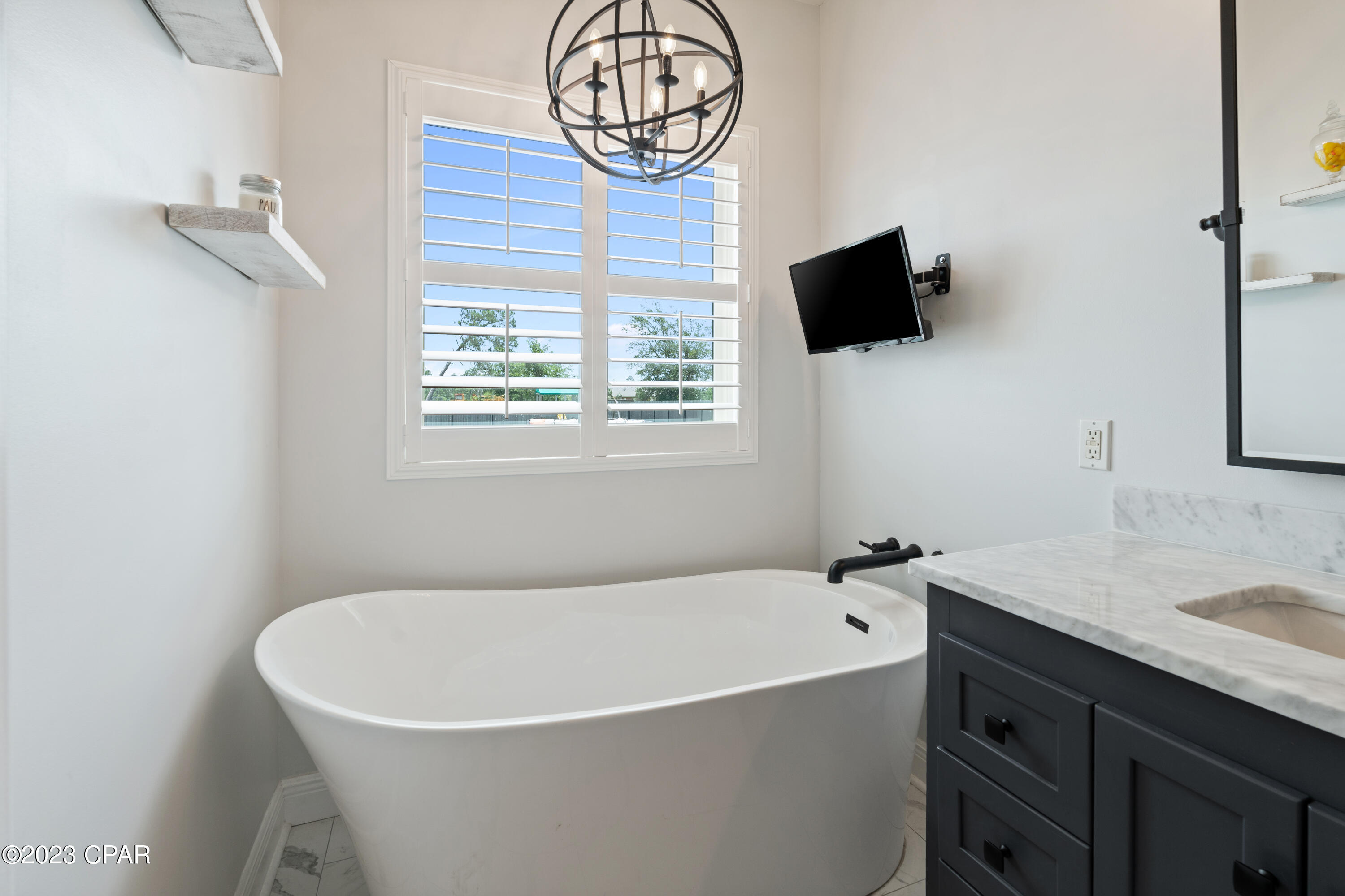 Kirkland Manor - Residential