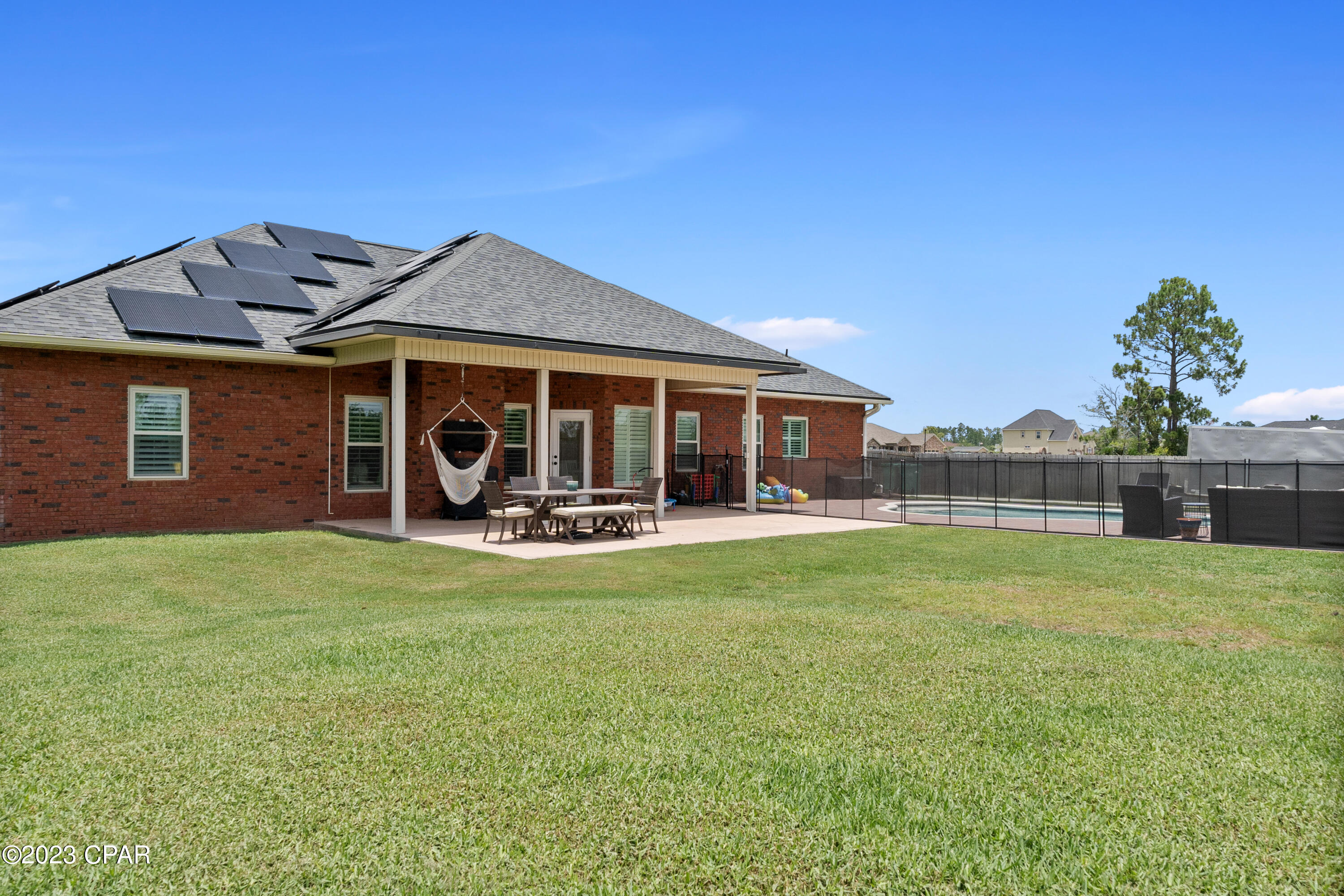 Kirkland Manor - Residential