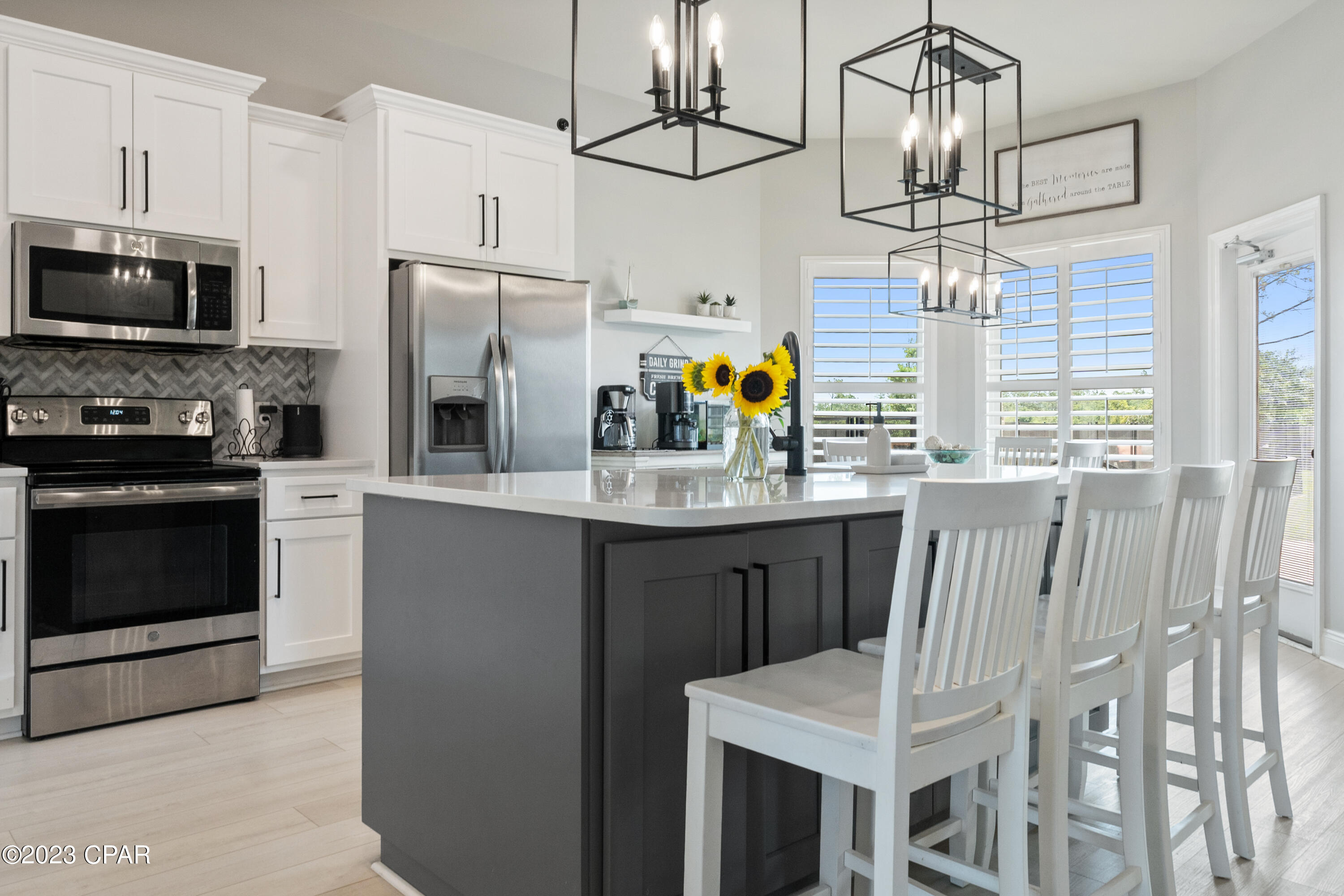 Kirkland Manor - Residential