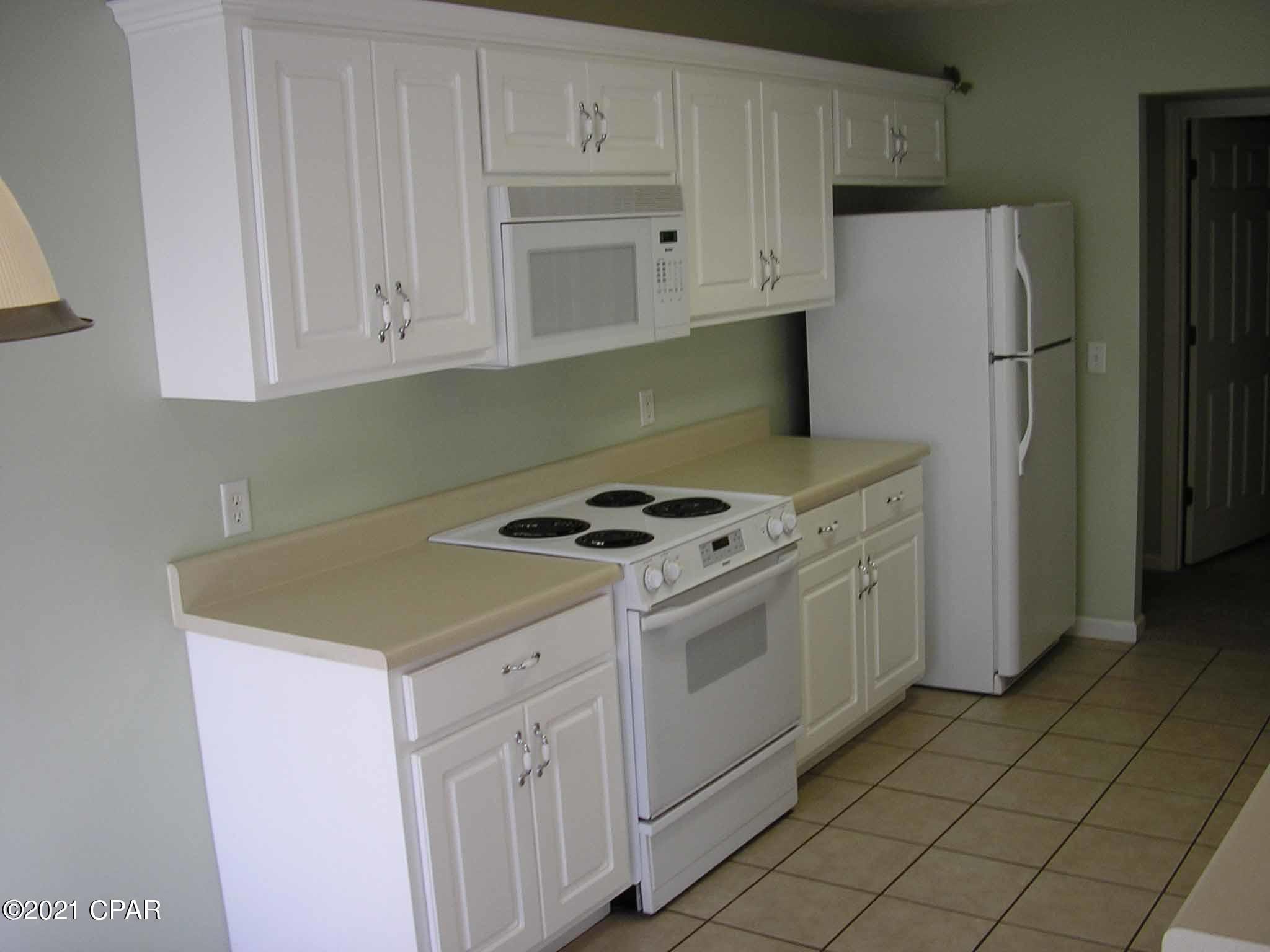 Hidden Pines Phase VI - Residential Lease