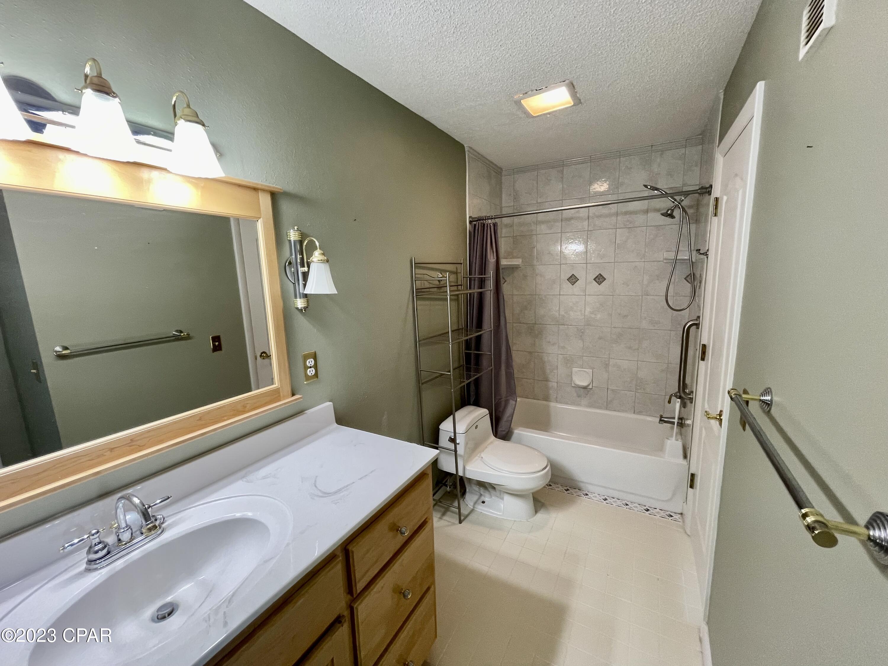 Bay Point Golf Villas I - Residential