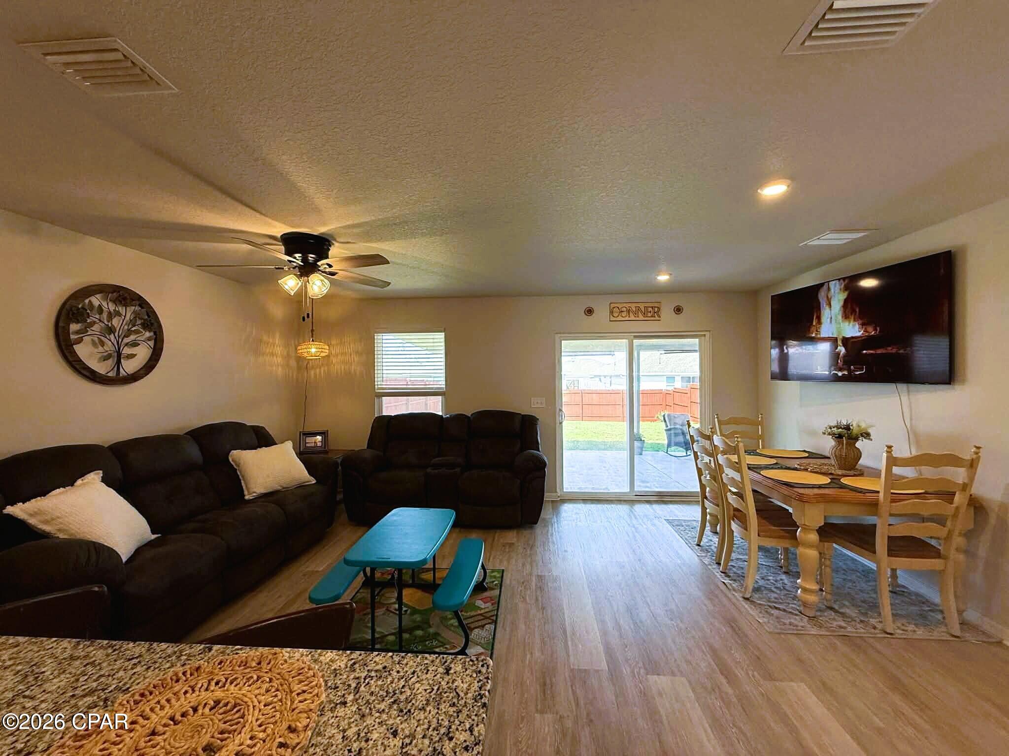 [No Recorded Subdiv] - Residential Lease