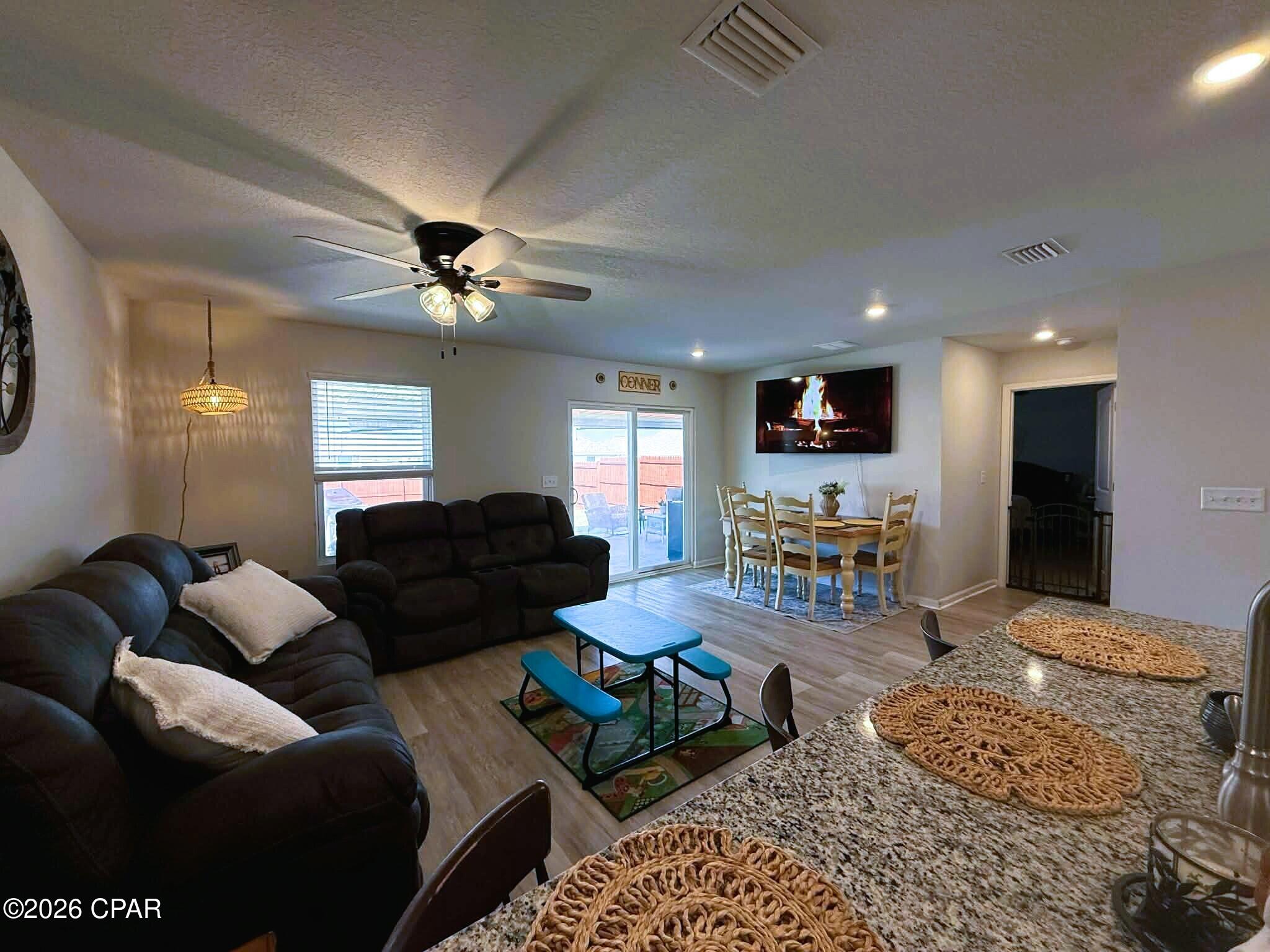 [No Recorded Subdiv] - Residential Lease