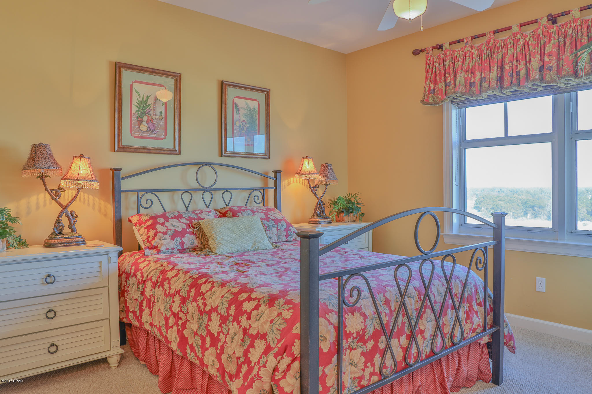 En Soleil Condo - Residential