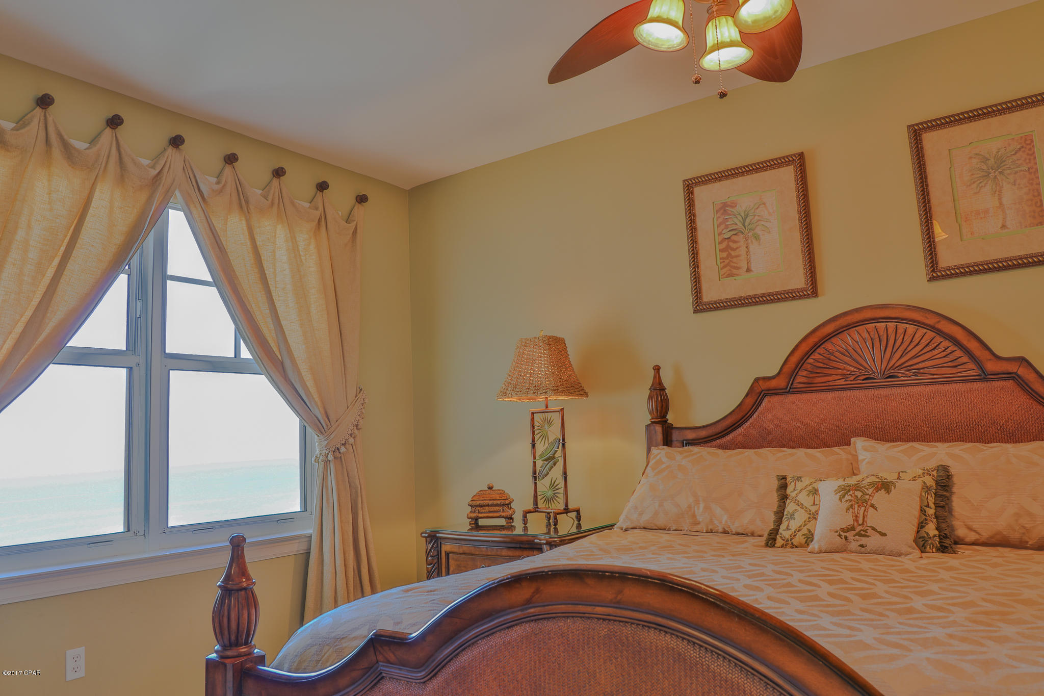 En Soleil Condo - Residential