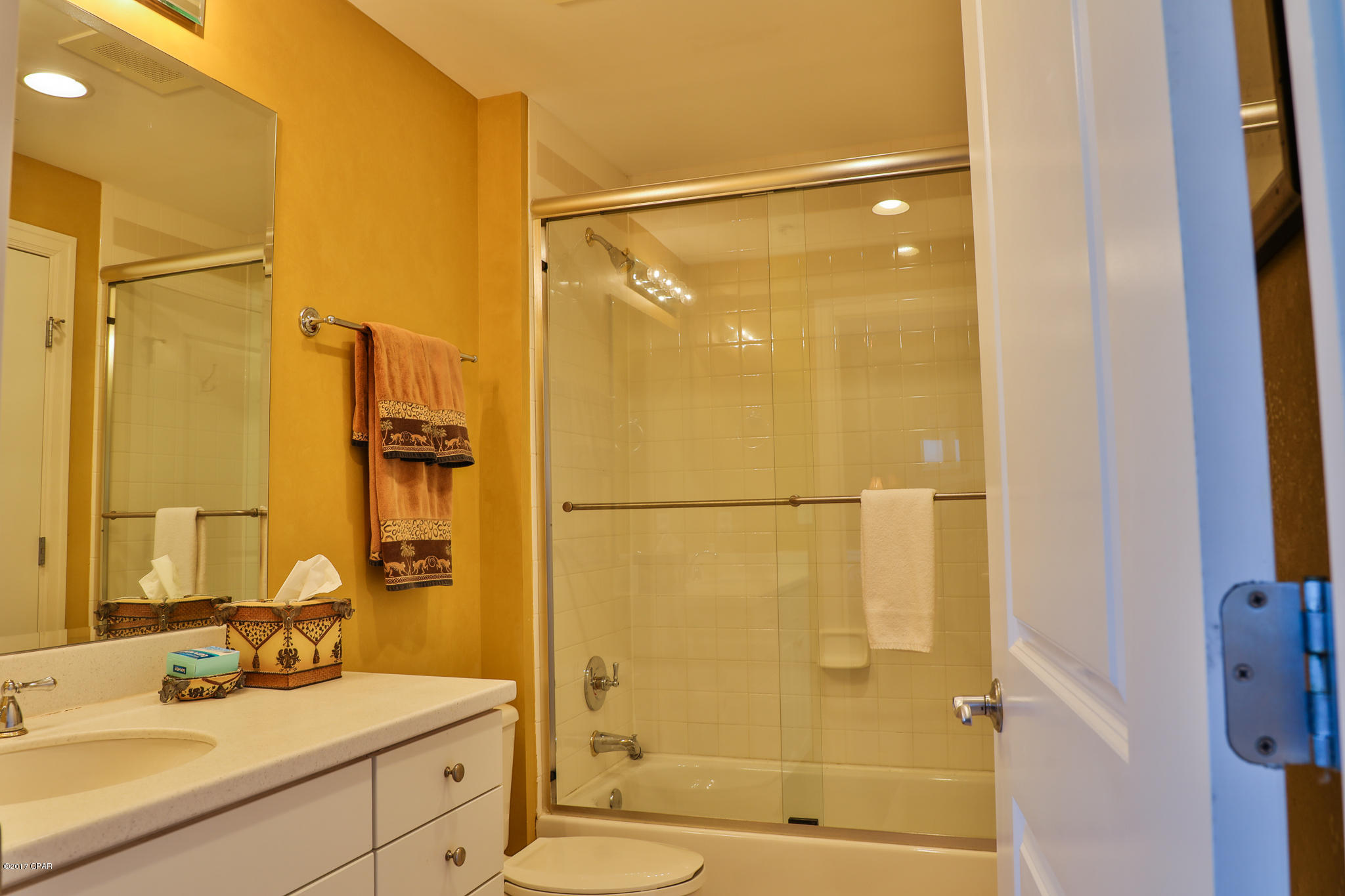 En Soleil Condo - Residential