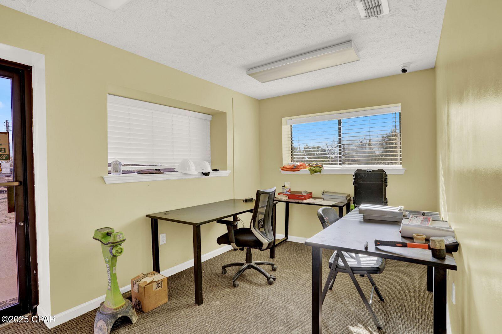 [No Recorded Subdiv] - Commercial Sale