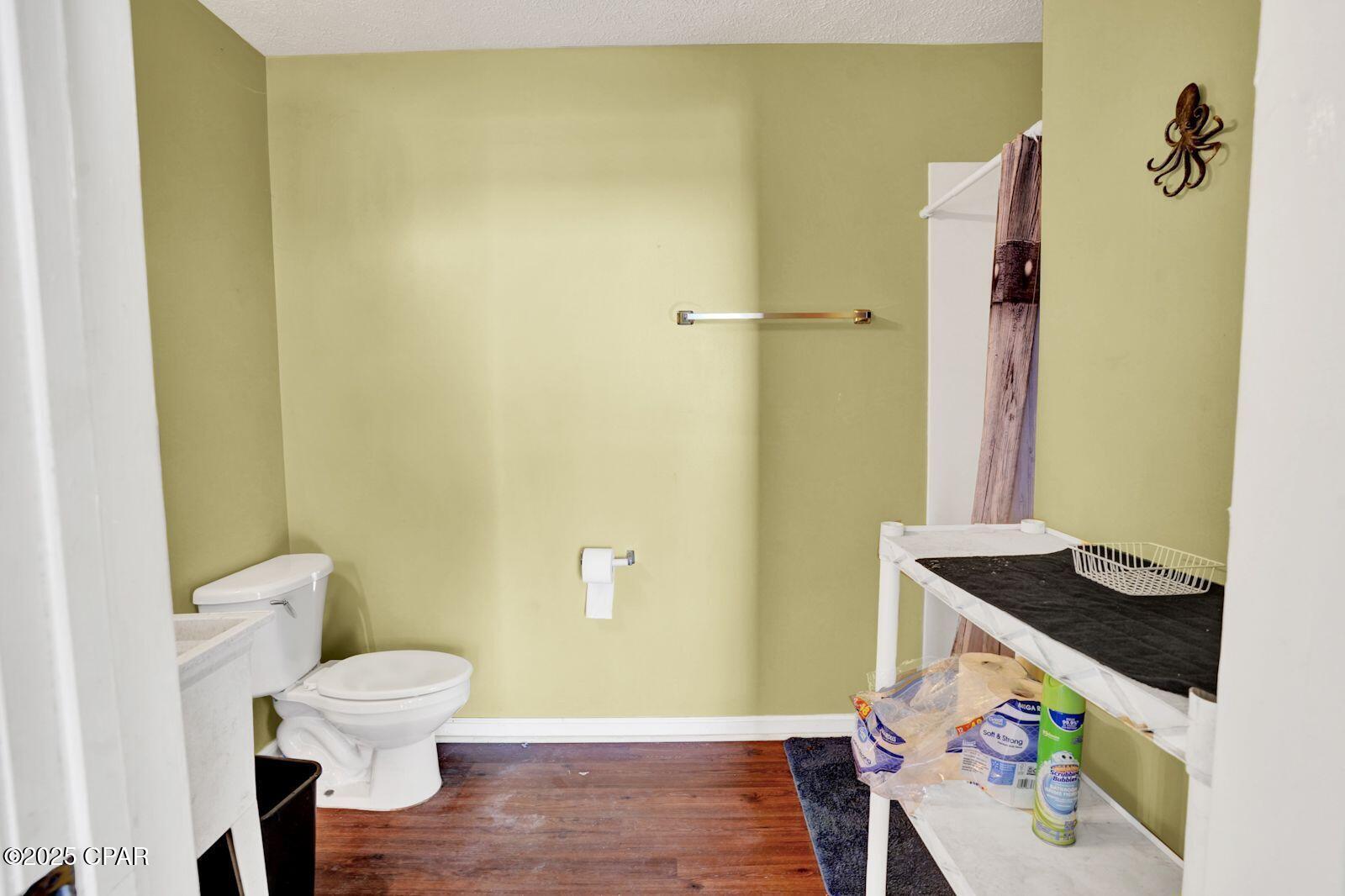 [No Recorded Subdiv] - Commercial Sale