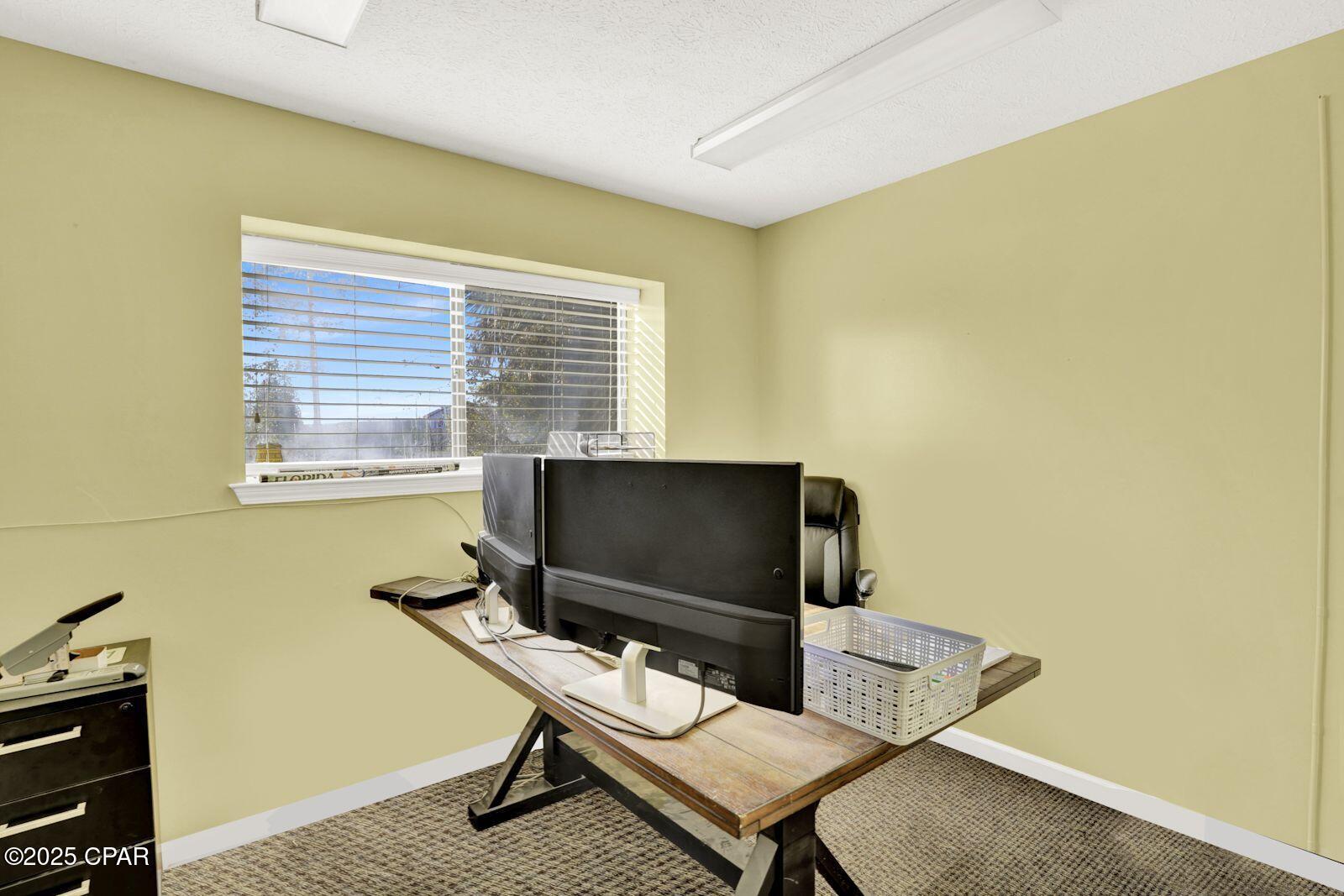 [No Recorded Subdiv] - Commercial Sale