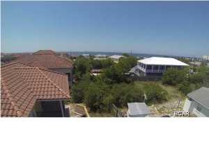 La Valencia Beach Resort - Land