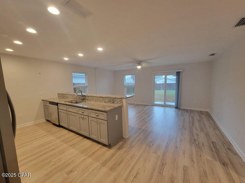 North Lagoon Oaks - Residential