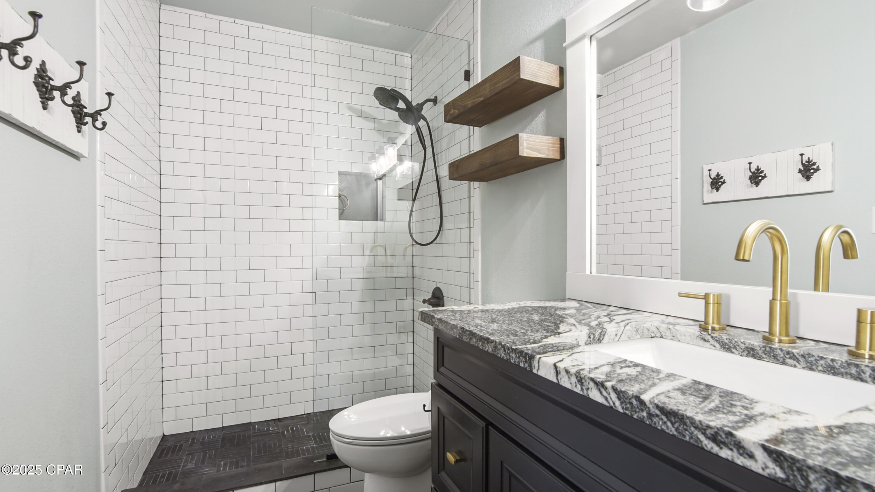 Belaire Estates U-6 - Residential