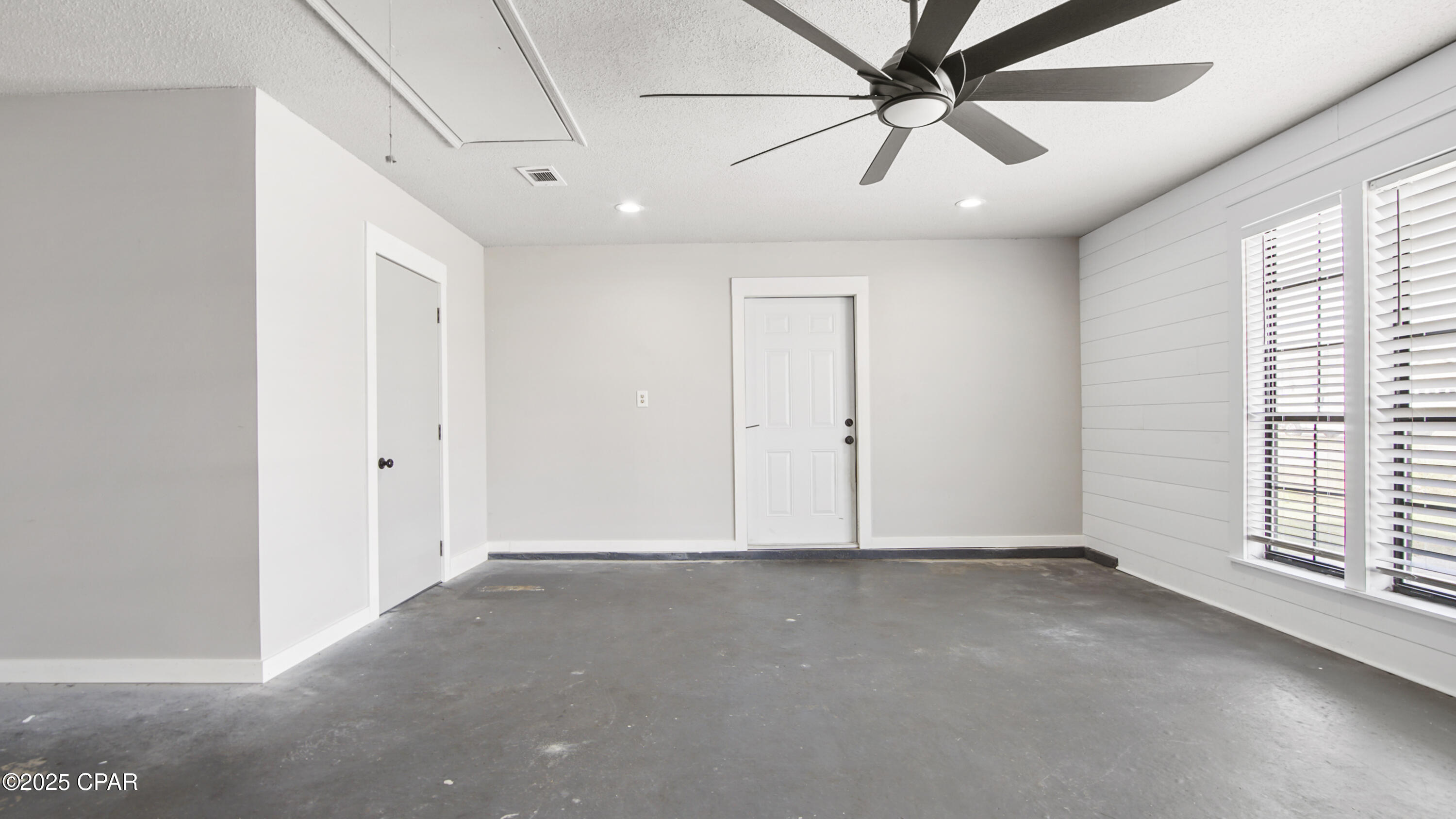 Belaire Estates U-6 - Residential