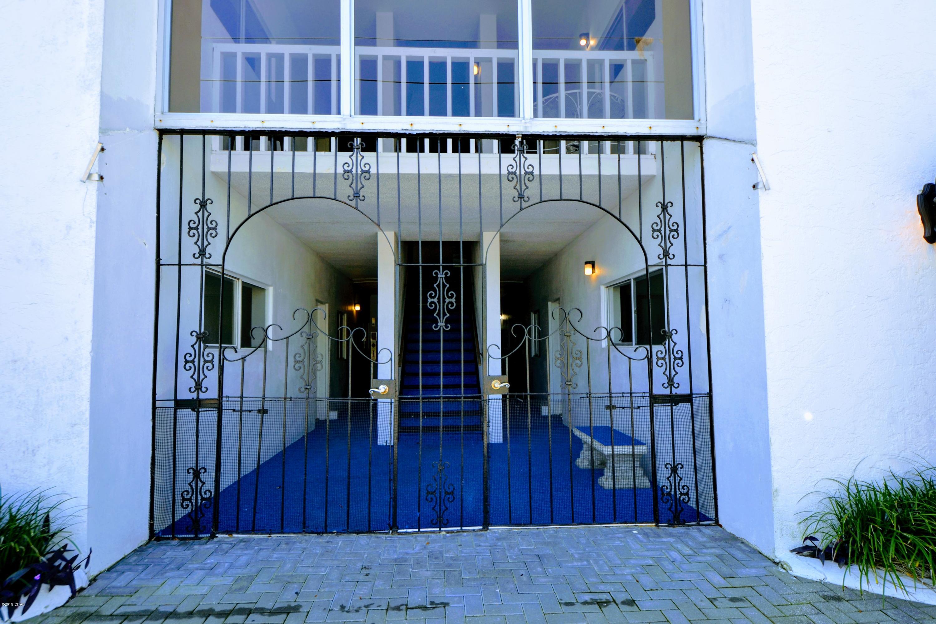 Bay Club Condo Ph 2 - Residential