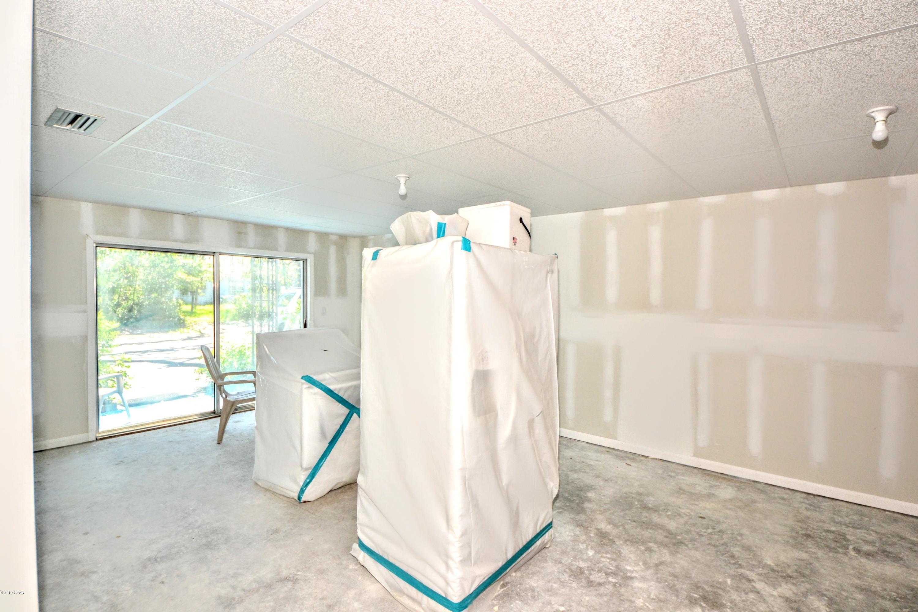 Bay Club Condo Ph 2 - Residential