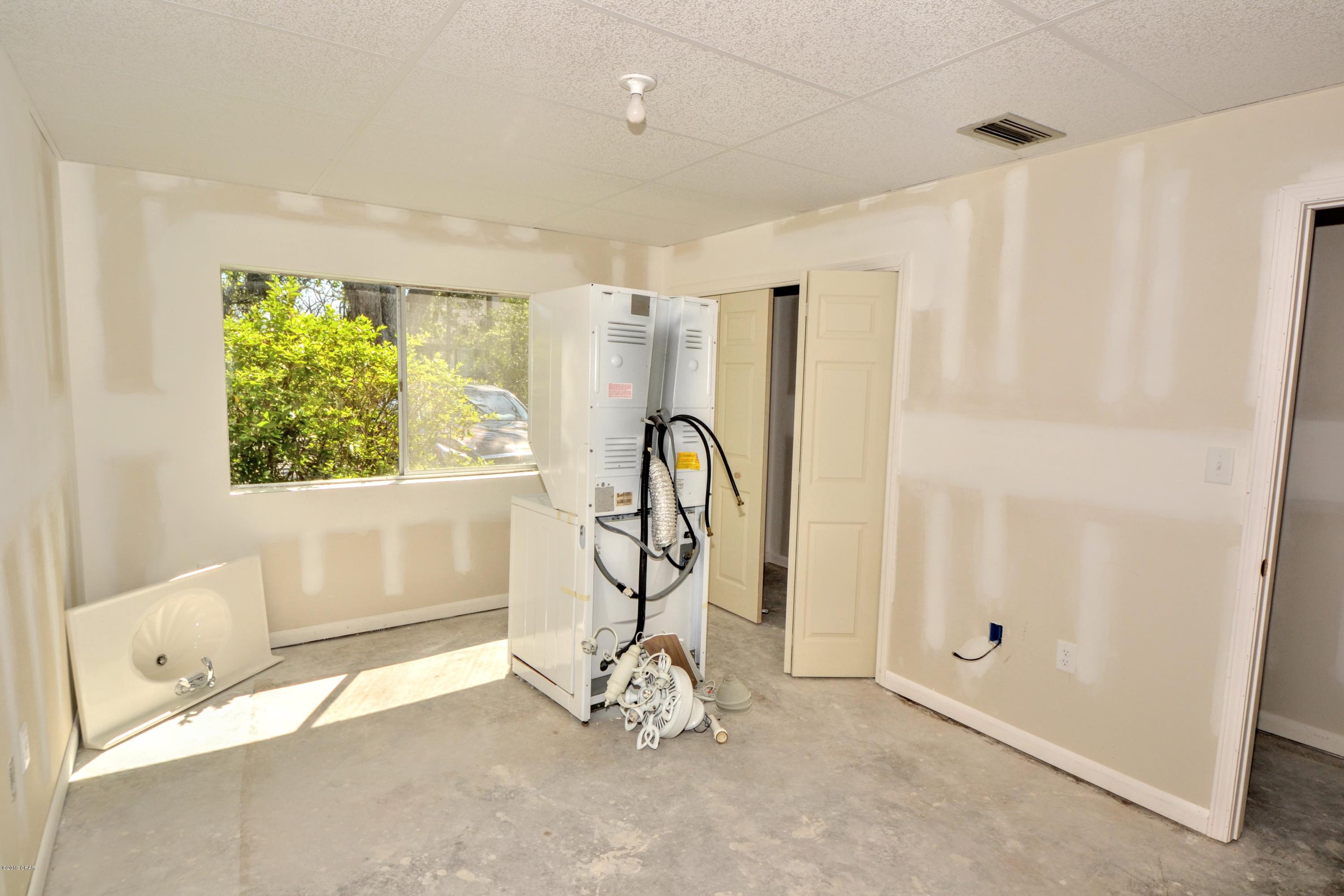 Bay Club Condo Ph 2 - Residential