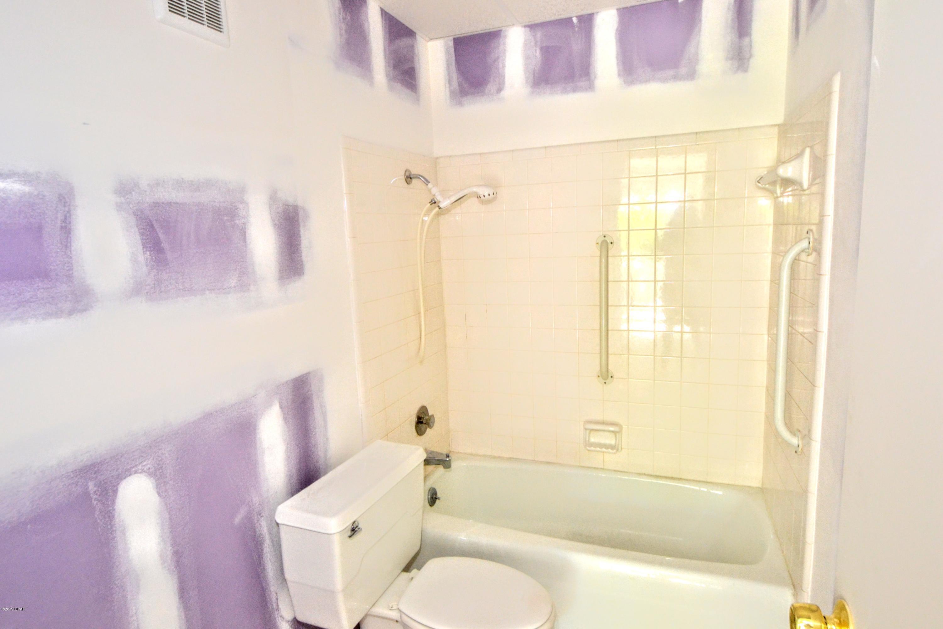 Bay Club Condo Ph 2 - Residential