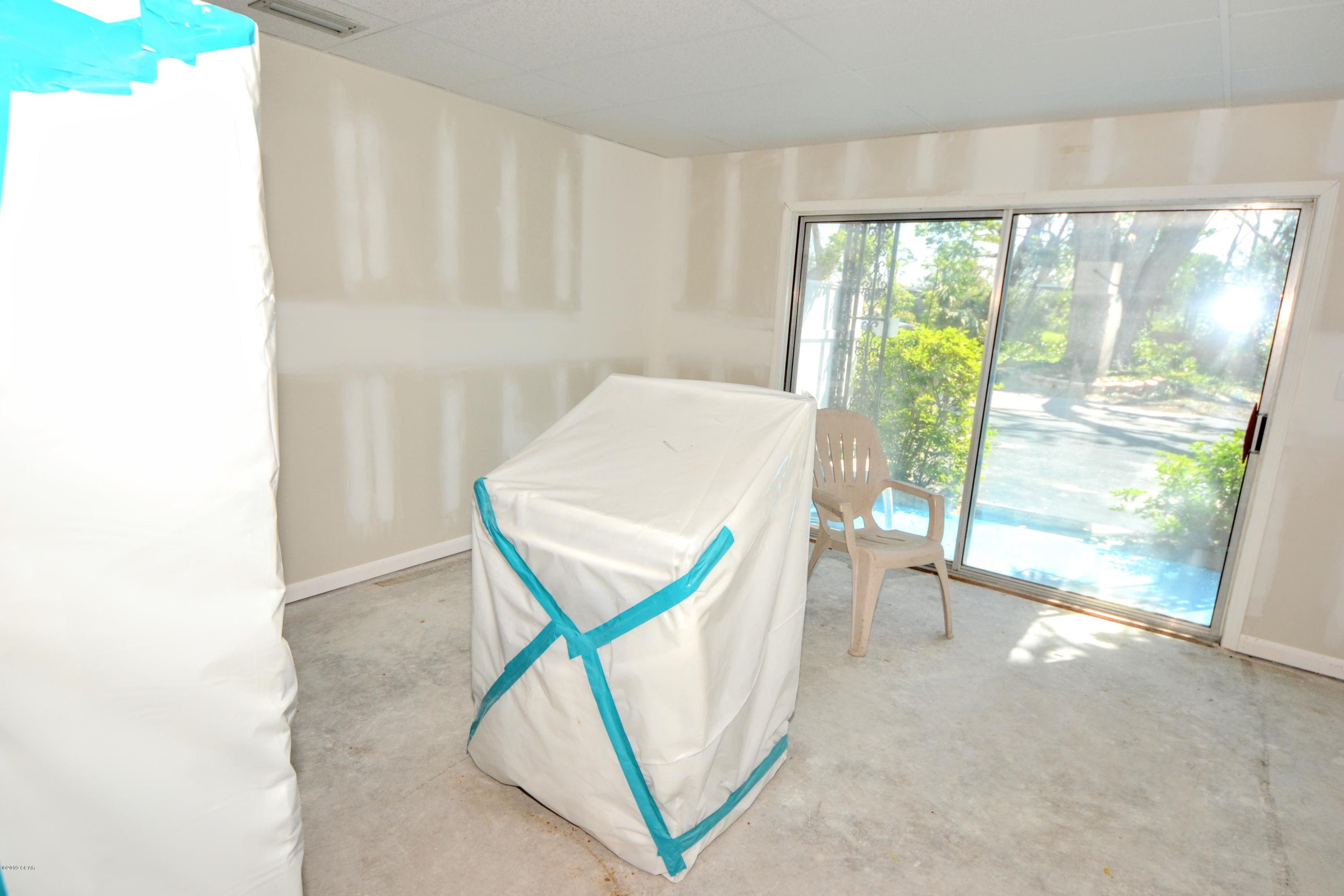 Bay Club Condo Ph 2 - Residential