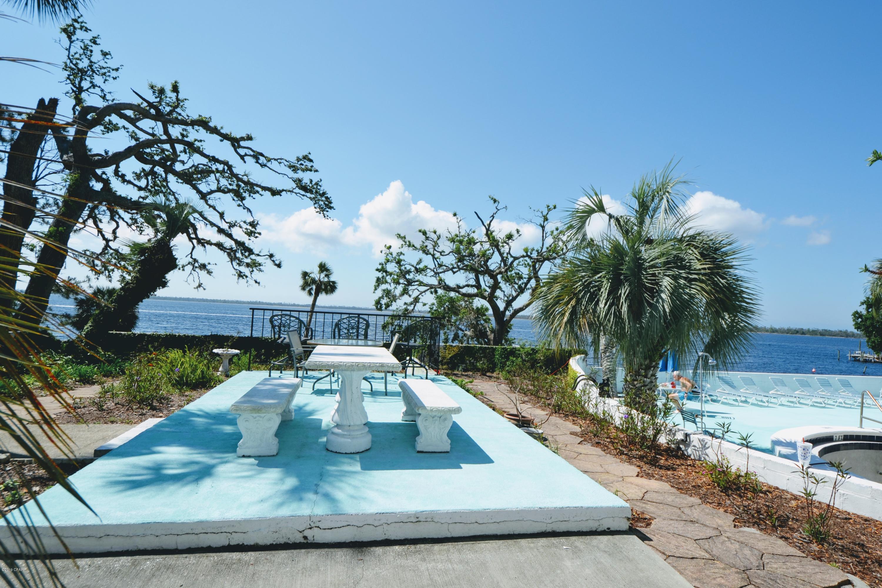 Bay Club Condo Ph 2 - Residential