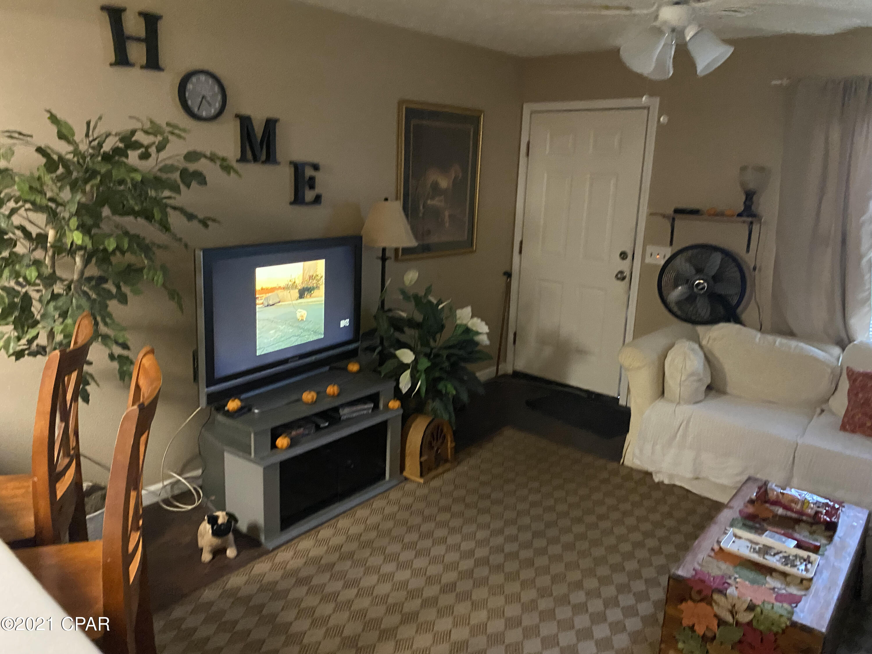 Hidden Lagoon - Residential