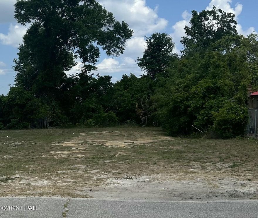 VACANT and CLEARED! Great single family building lot located within the city limits of Panama City. Close to all the action Panama City has to offer including downtown shopping and nightlife, beaches, marinas, hospitals, schools, Tyndall, and more. Please inquire with the City of Panama City Planning and Zoning for zoning and land use  questions to make sure this property fits your desired needs.