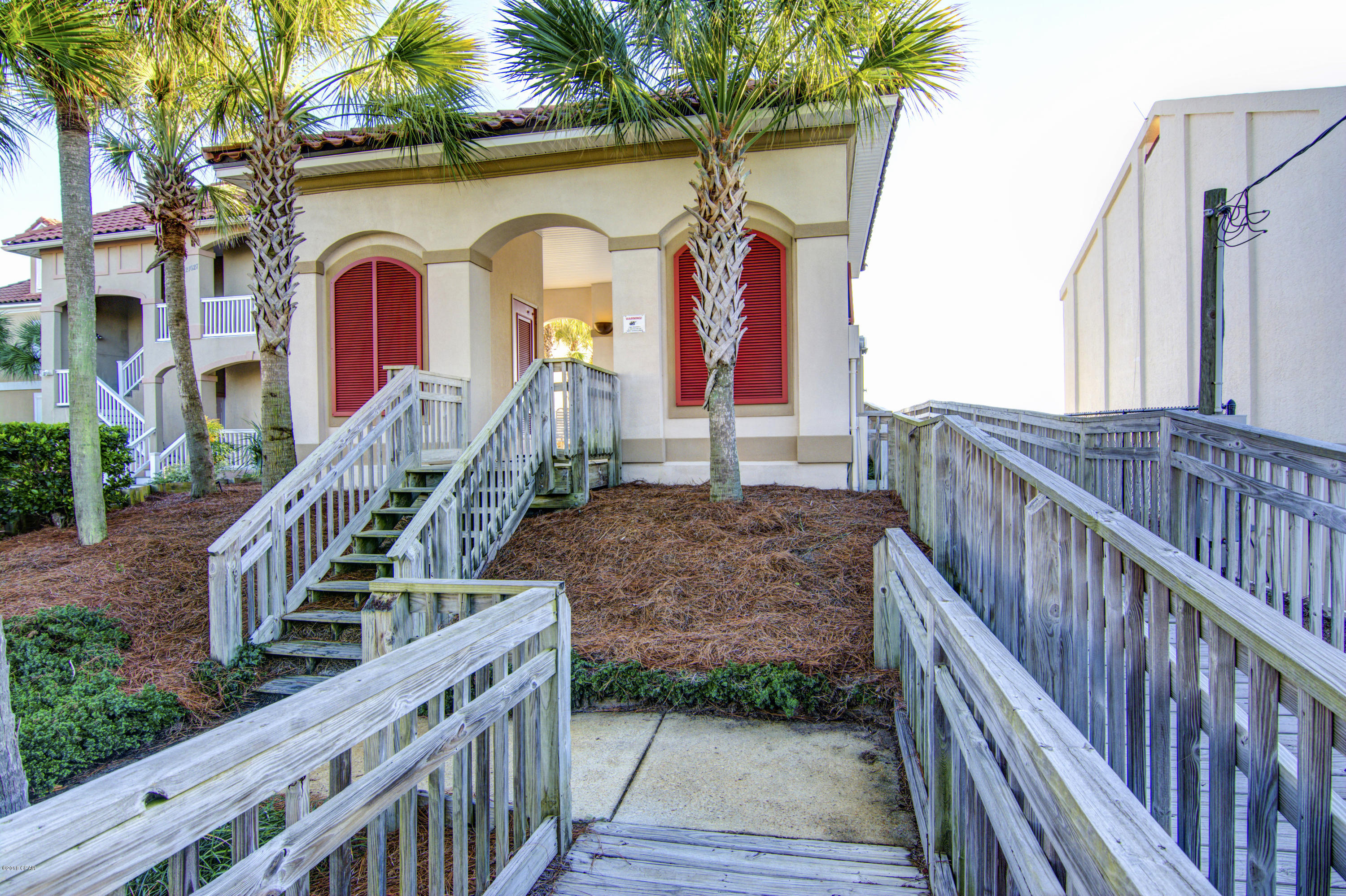 La Valencia Beach Resort - Residential