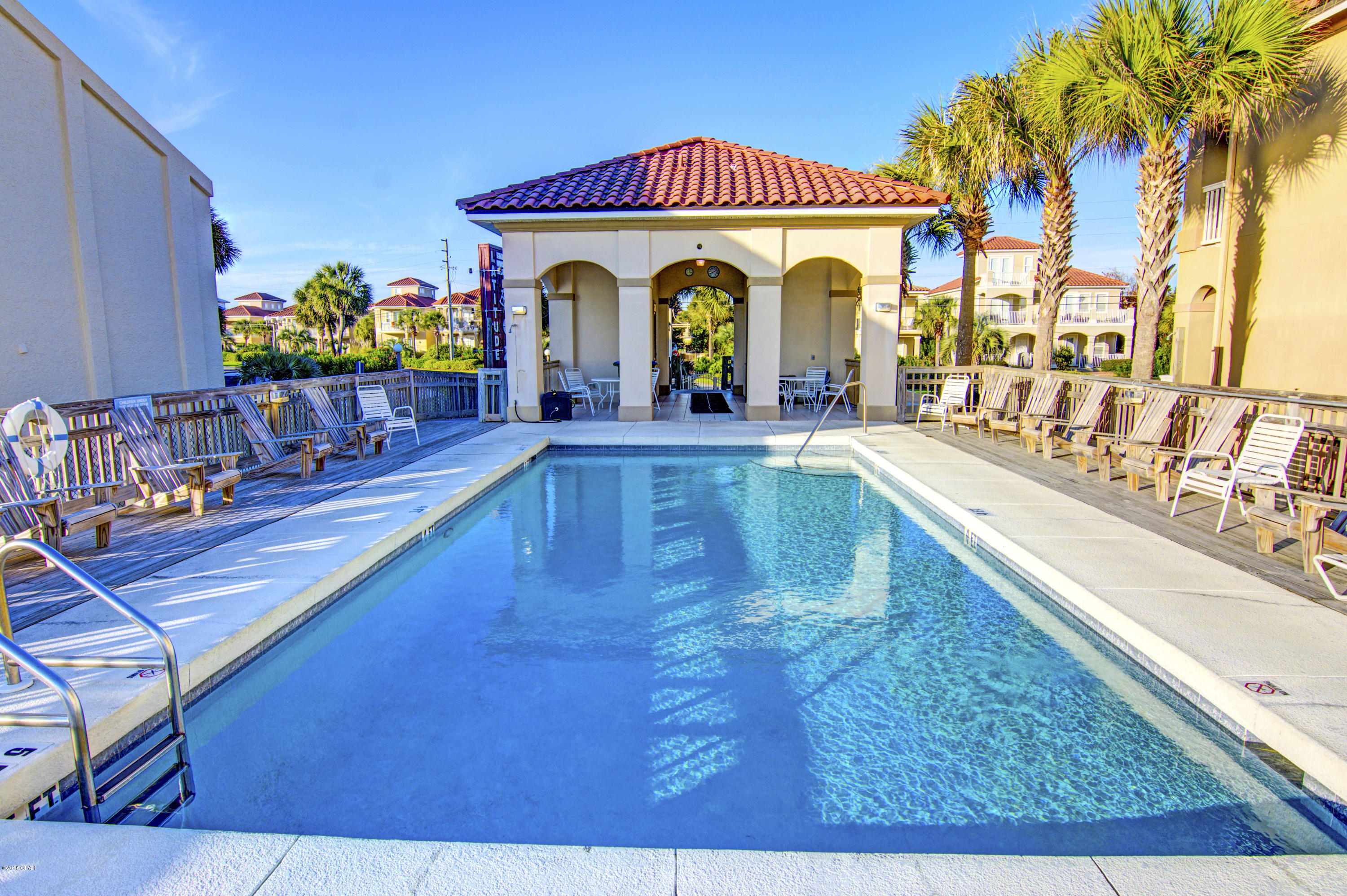 La Valencia Beach Resort - Residential