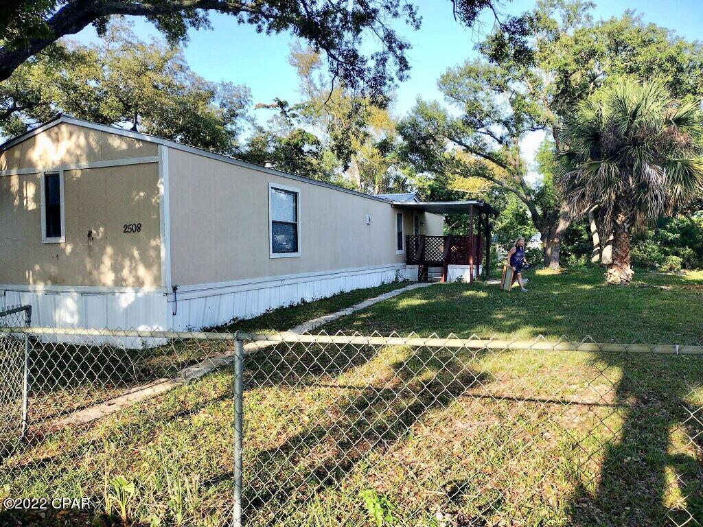 [No Recorded Subdiv] - Residential Lease