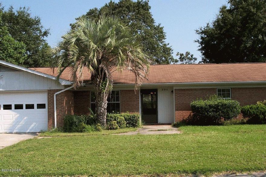 3 bedroom 2 bath brick home w/2 car garage.  This home features a formal living area, formal dining, den, sunroom, laundry room and large chain link fenced backyard.