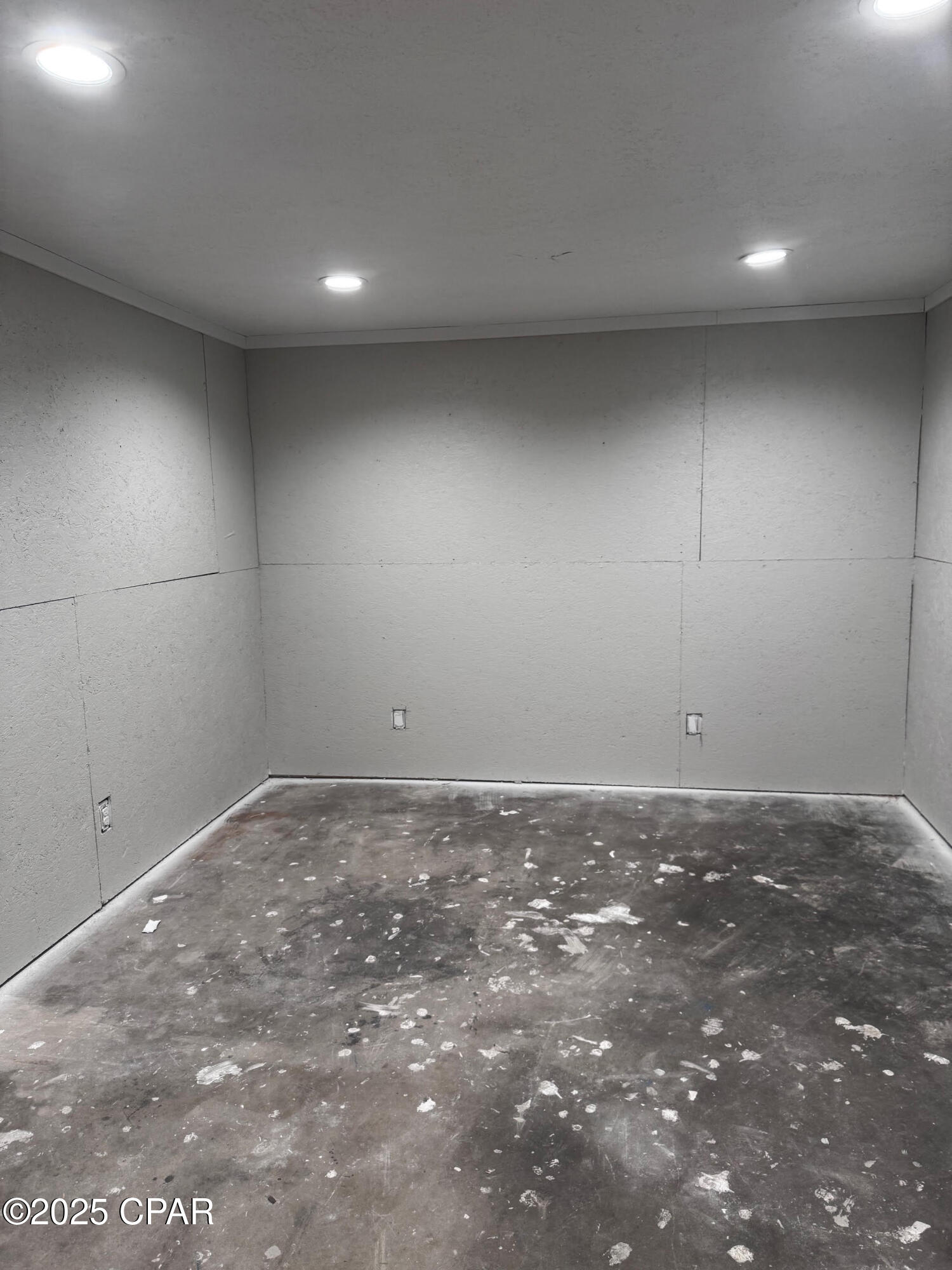 No Named Subdivision - Commercial Lease