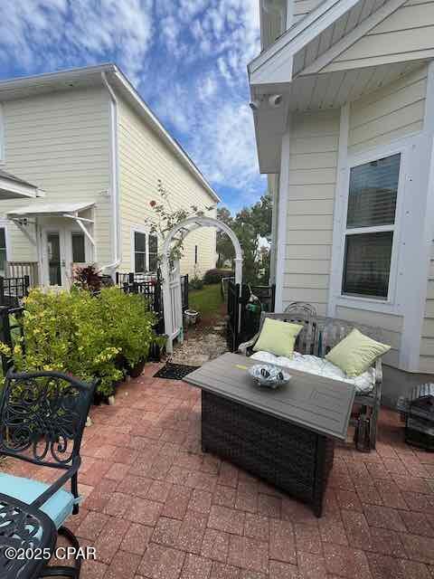 Magnolia Bay Club - Residential