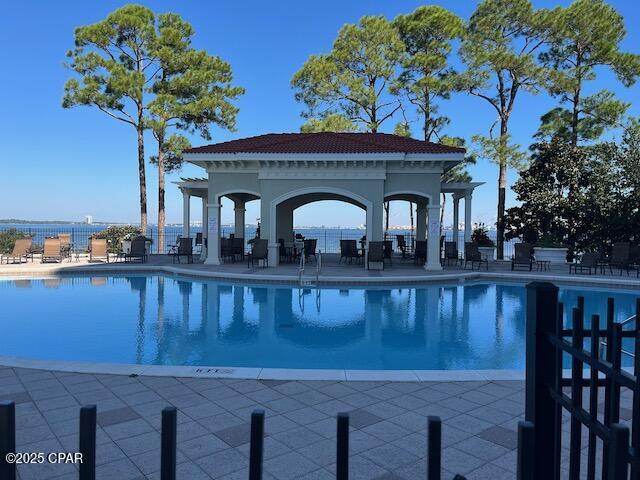 Magnolia Bay Club - Residential