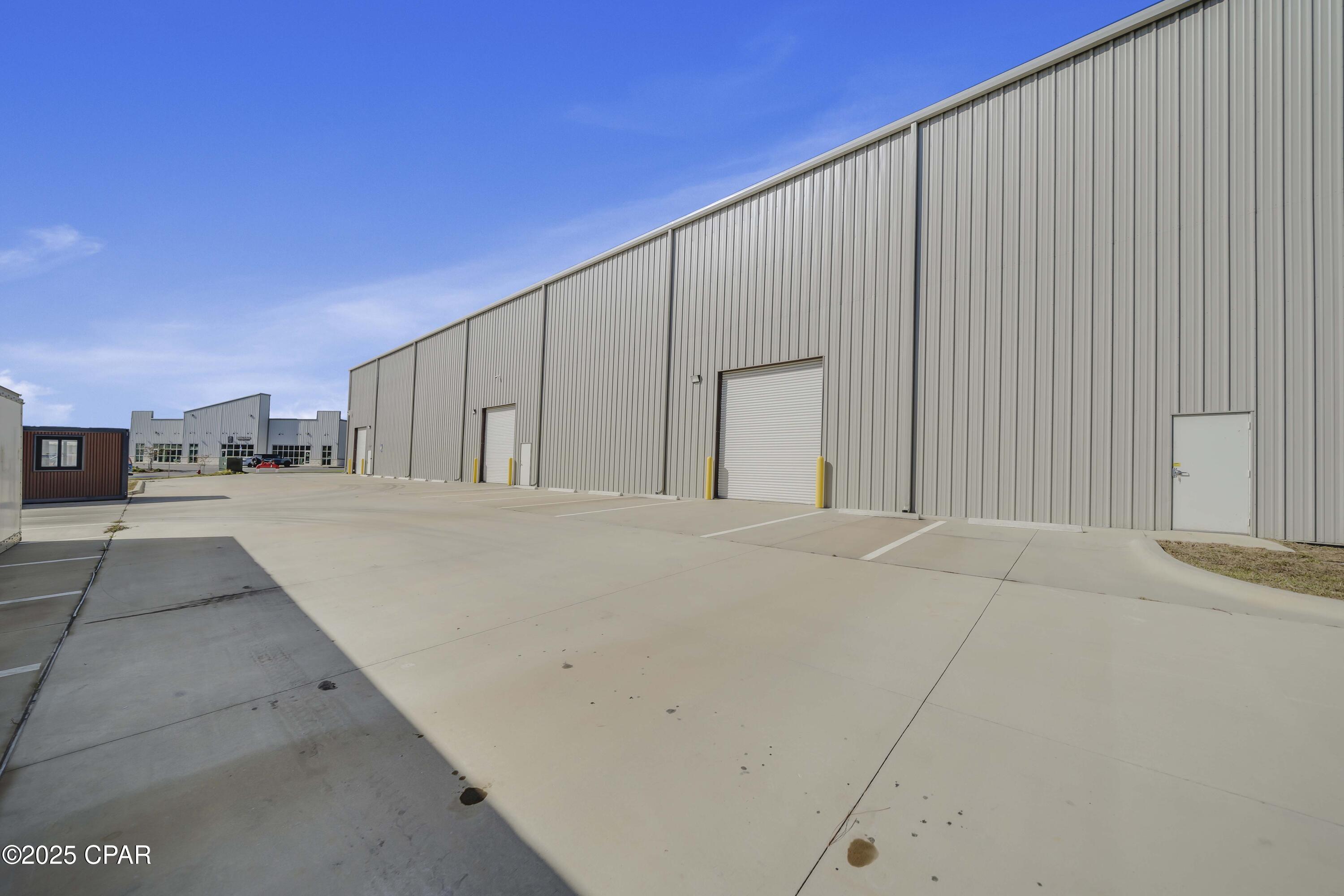 Beach Commerce Park - Commercial Sale