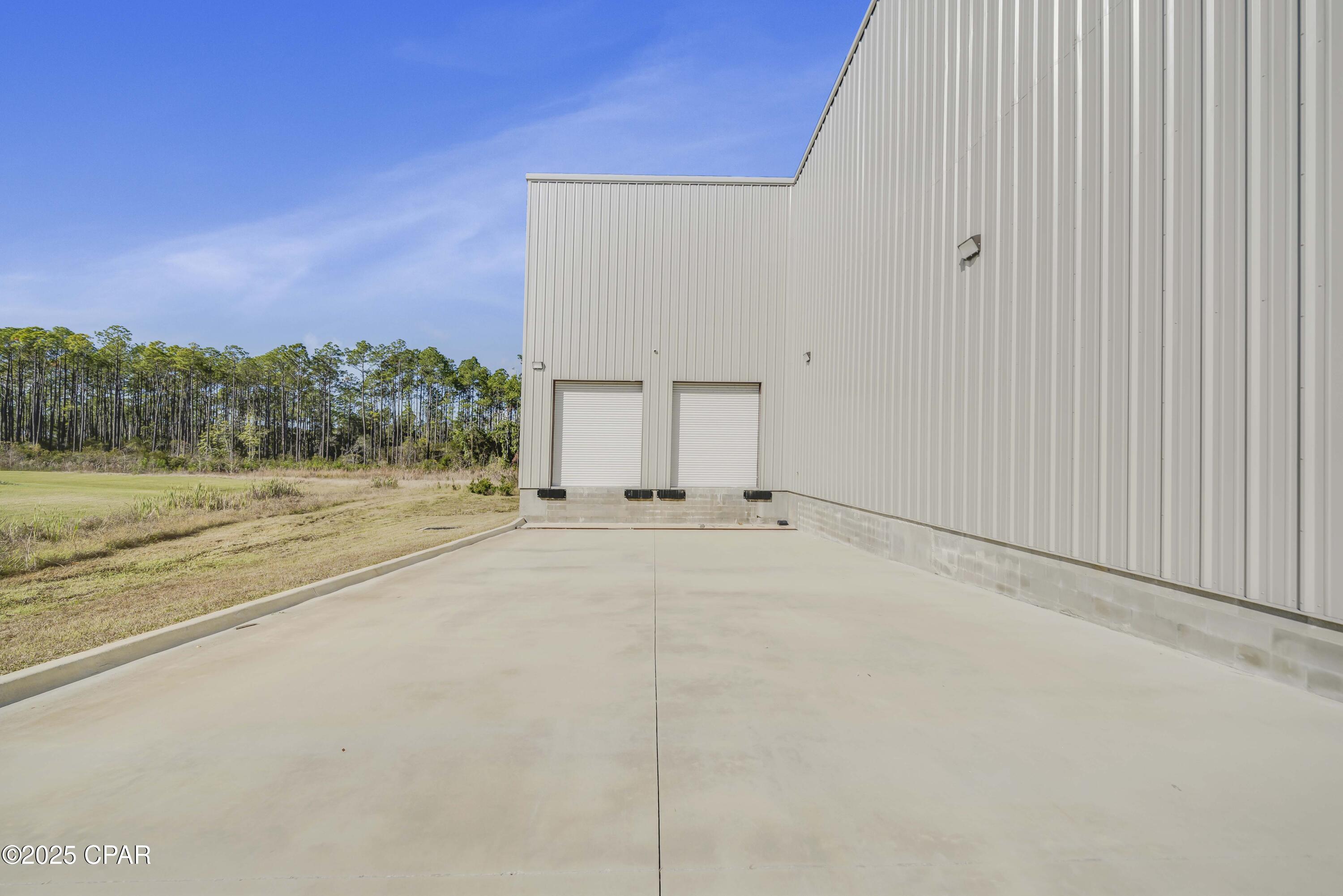Beach Commerce Park - Commercial Sale