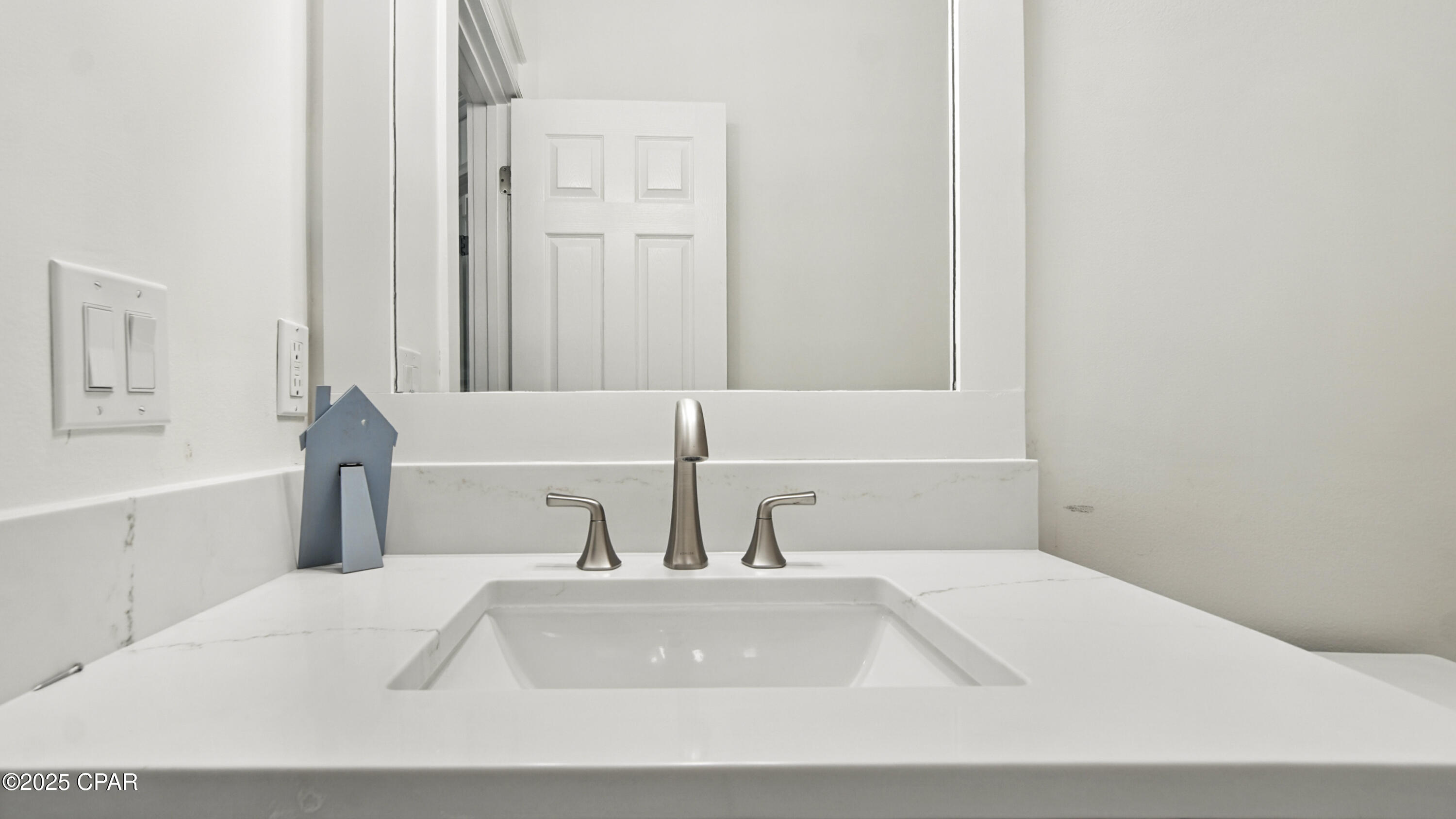 Gulf Shore Manor - Residential