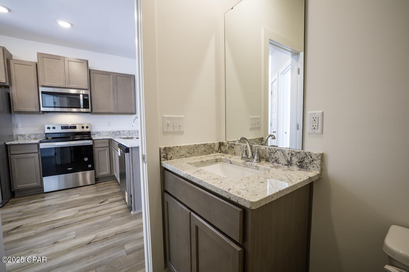 [No Recorded Subdiv] - Residential Lease